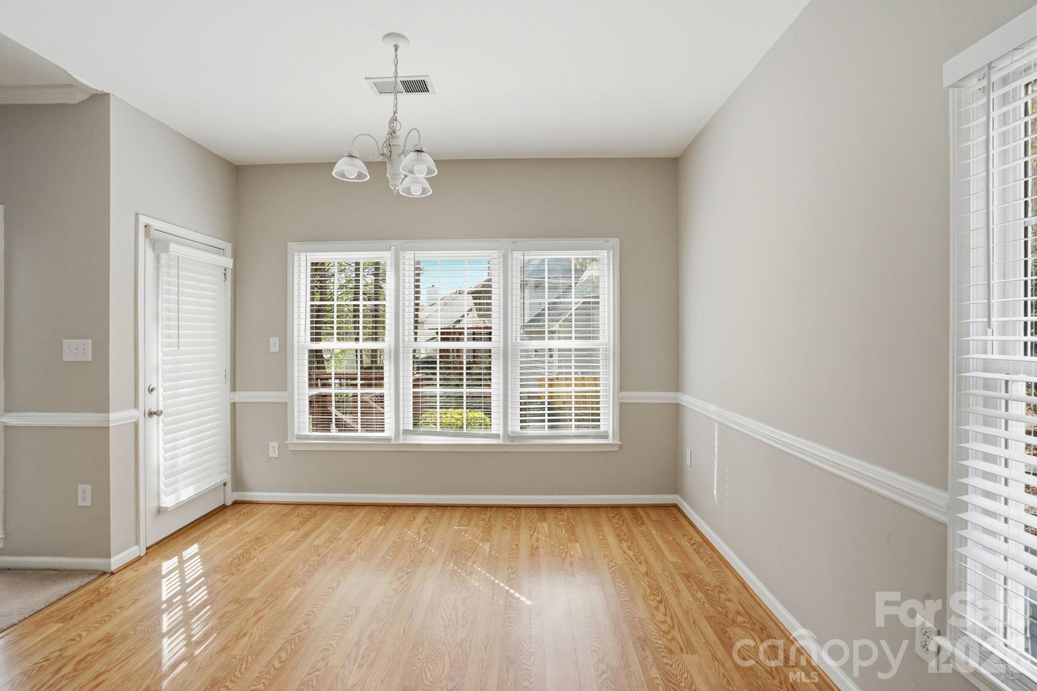 Single Family Residence at 15733 Berryfield Street, Huntersville, photo 7 of 46