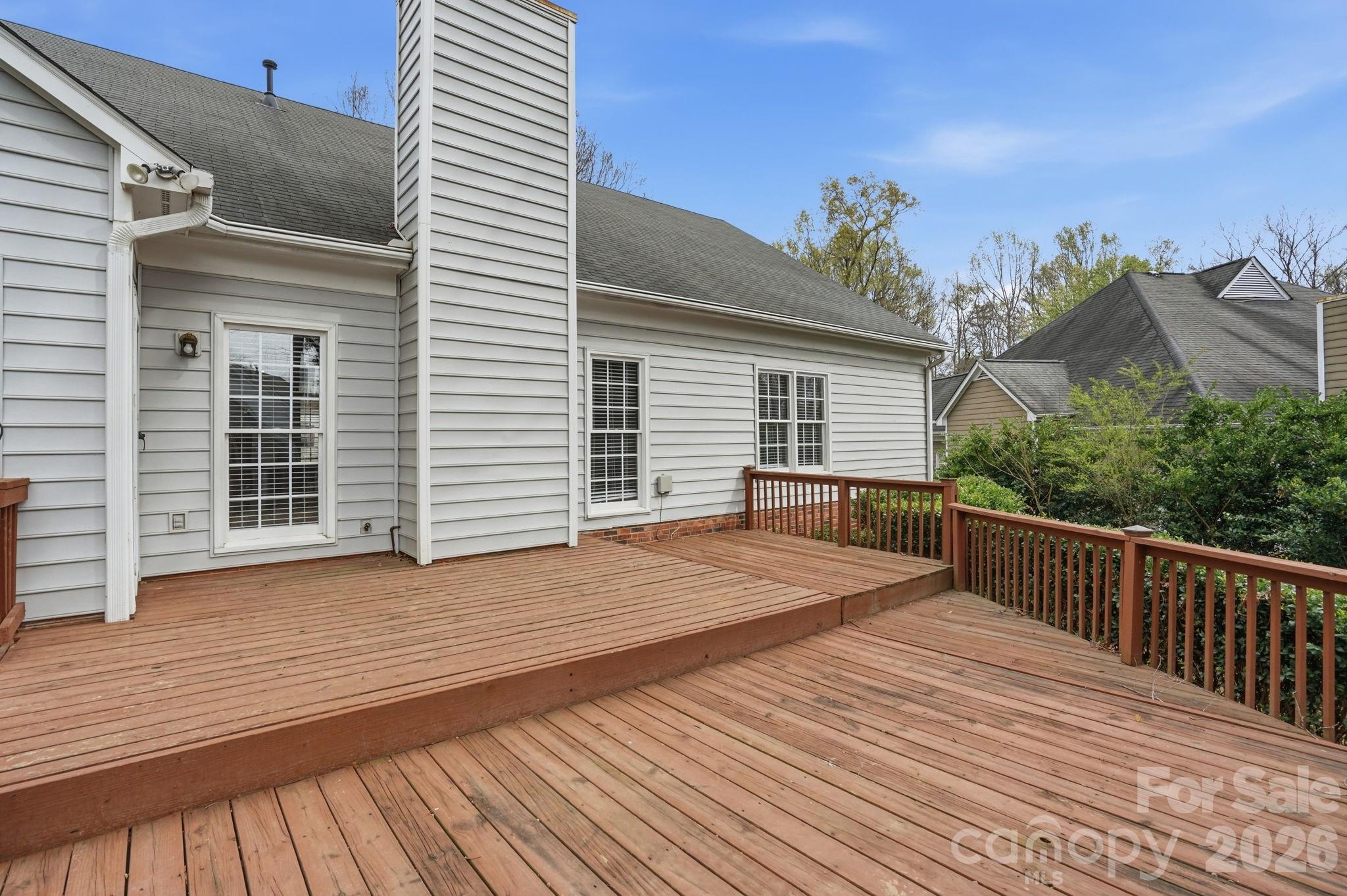 Single Family Residence at 15733 Berryfield Street, Huntersville, photo 13 of 46