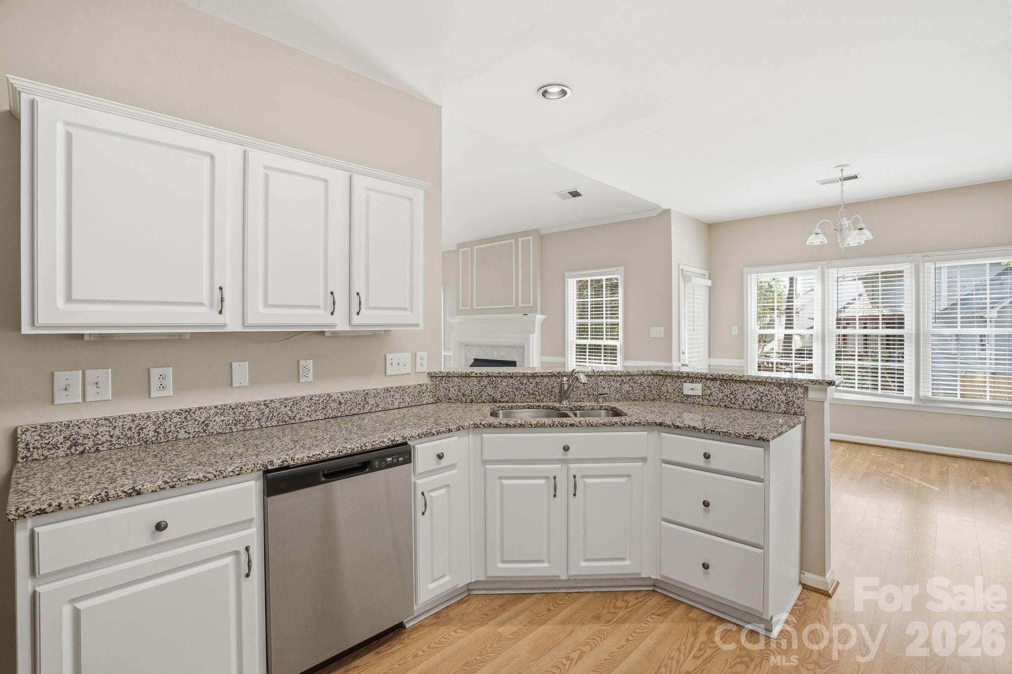 Single Family Residence at 15733 Berryfield Street, Huntersville, photo 21 of 46