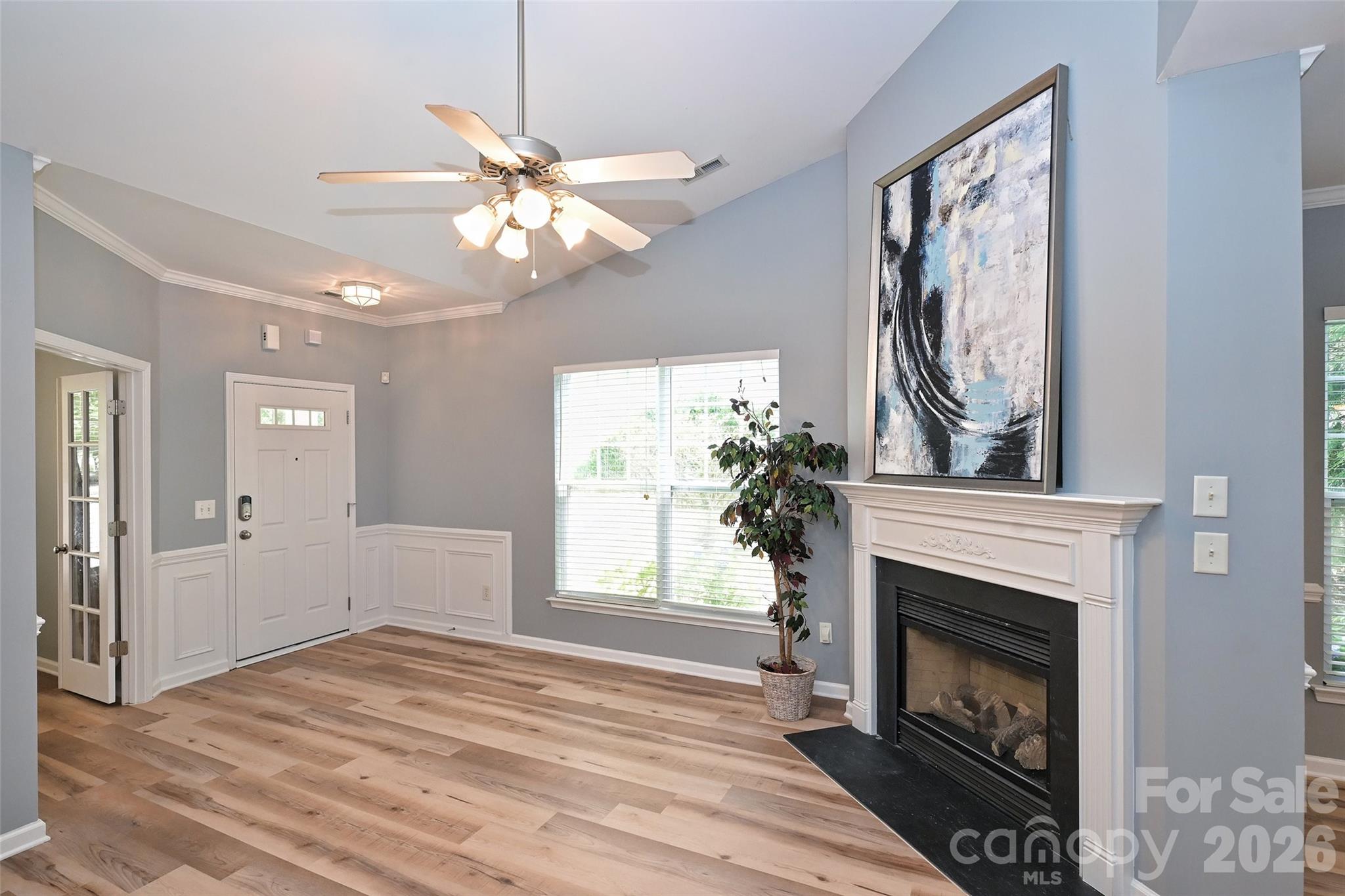 Single Family Residence at 1549 Hammond Drive, Matthews, photo 4 of 28