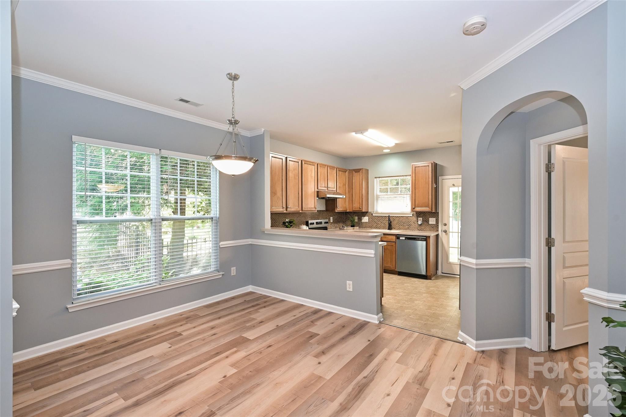 Single Family Residence at 1549 Hammond Drive, Matthews, photo 5 of 28