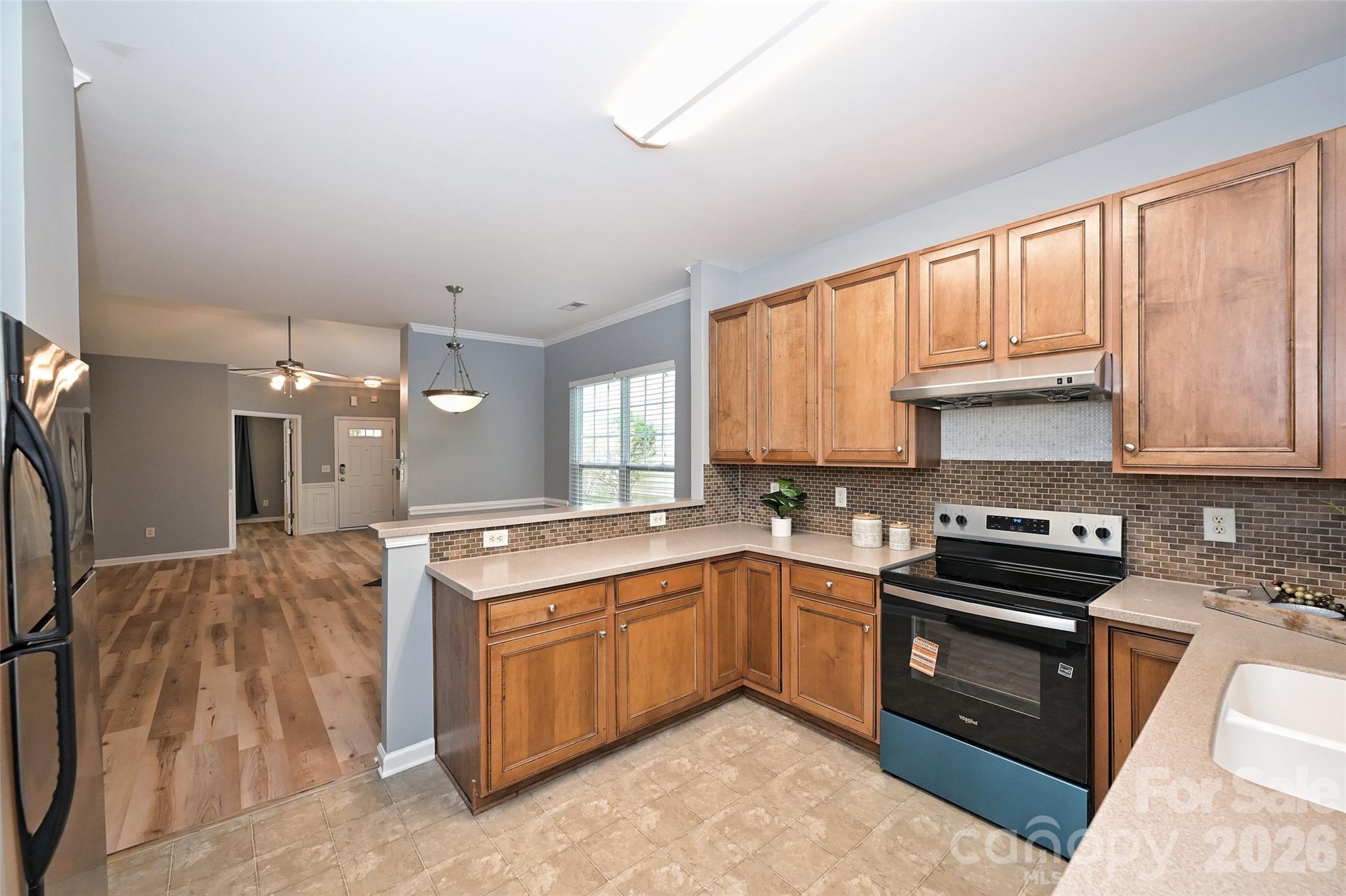 Single Family Residence at 1549 Hammond Drive, Matthews, photo 9 of 28