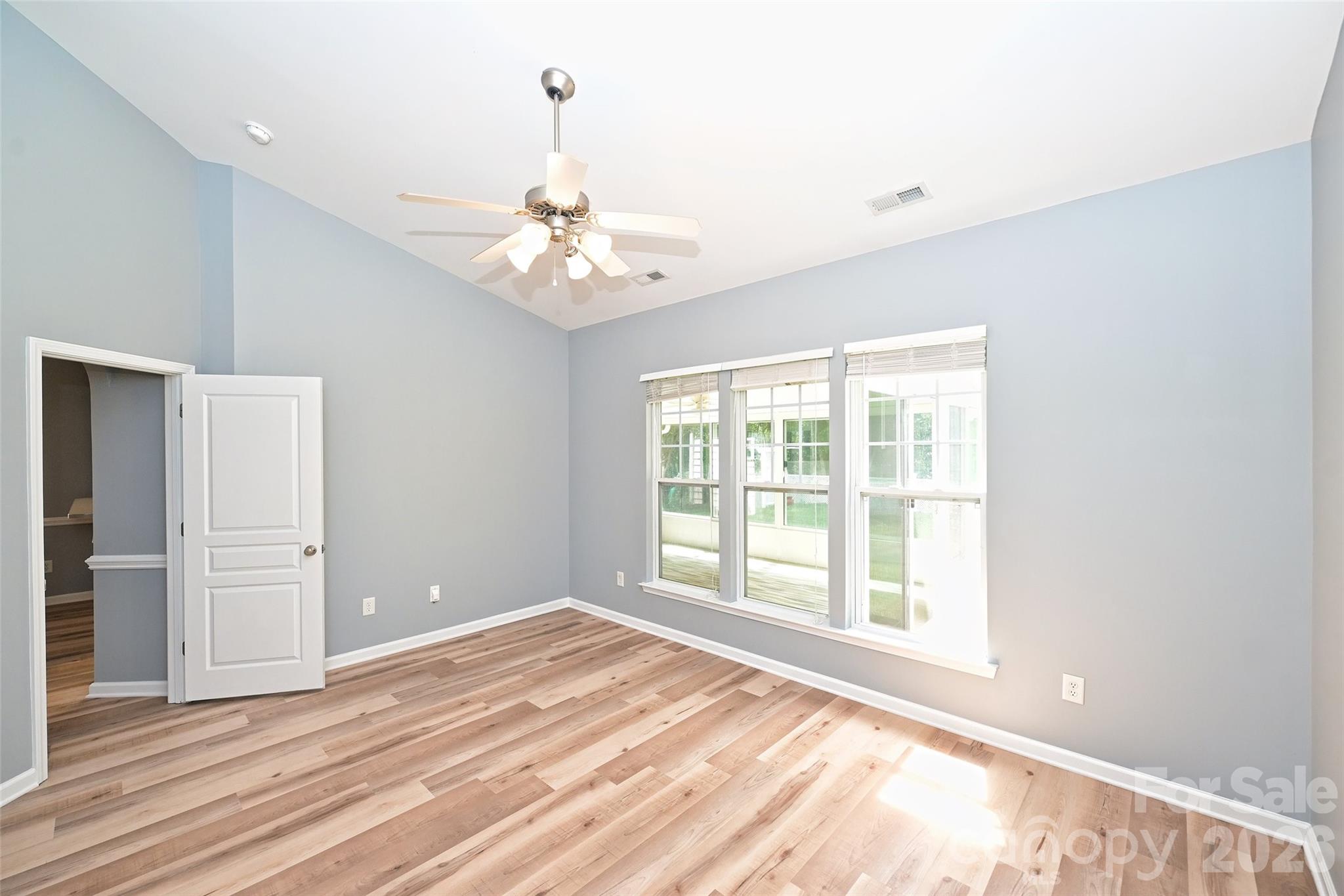 Single Family Residence at 1549 Hammond Drive, Matthews, photo 15 of 28