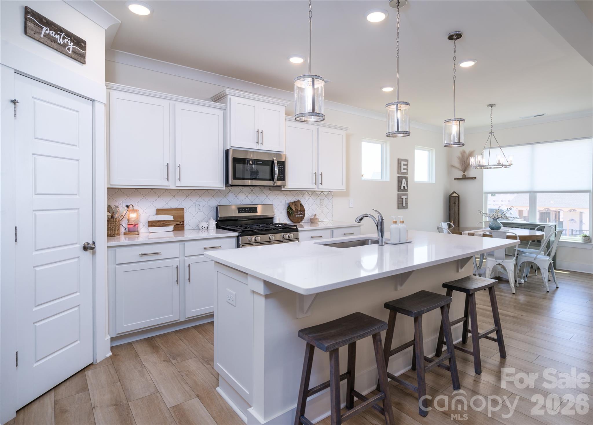 Single Family Residence at 1452 Ardmore Drive, Sherrills Ford, photo 9 of 35