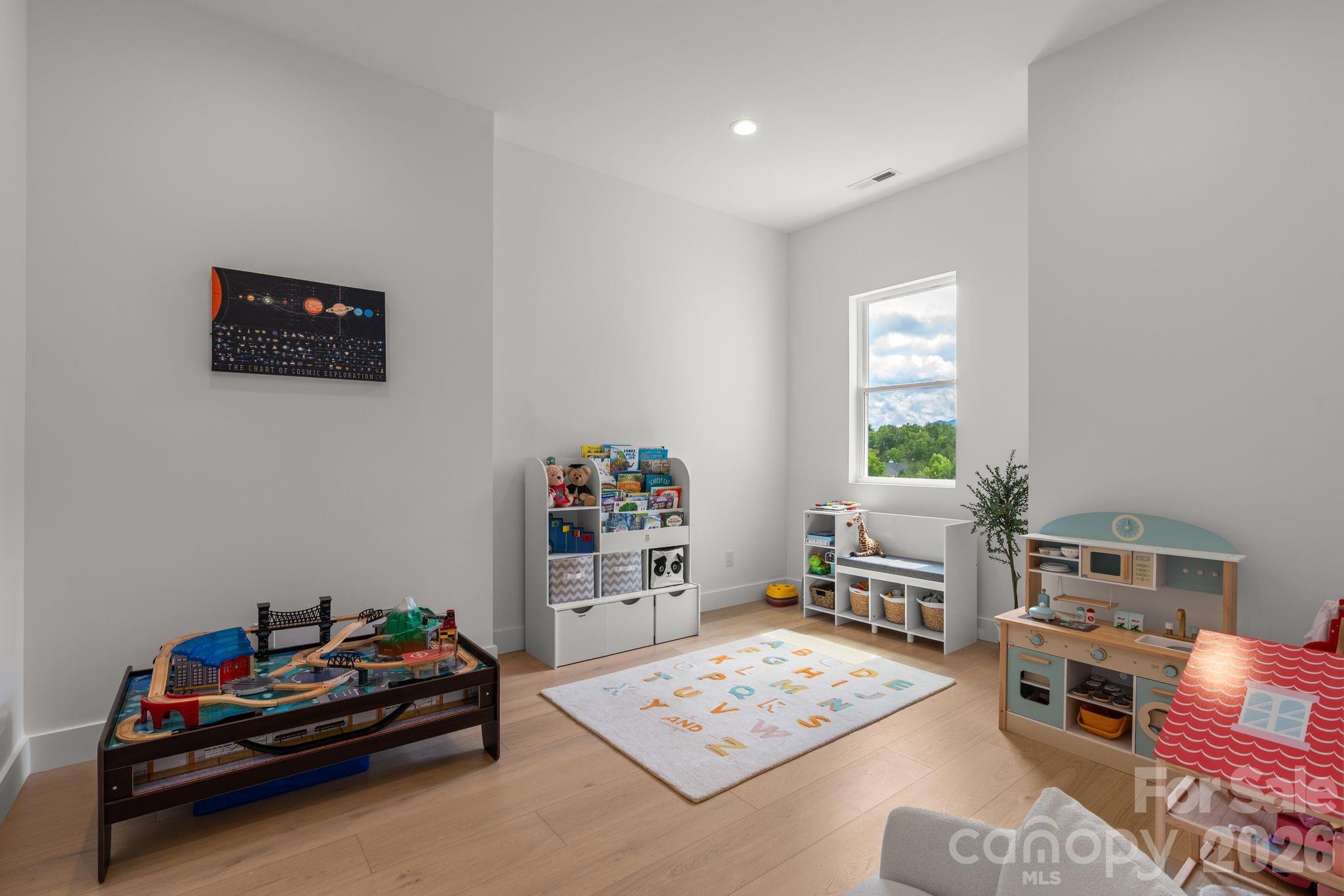 Play Room ( Basement) - 7 Temujin Drive, Leicester