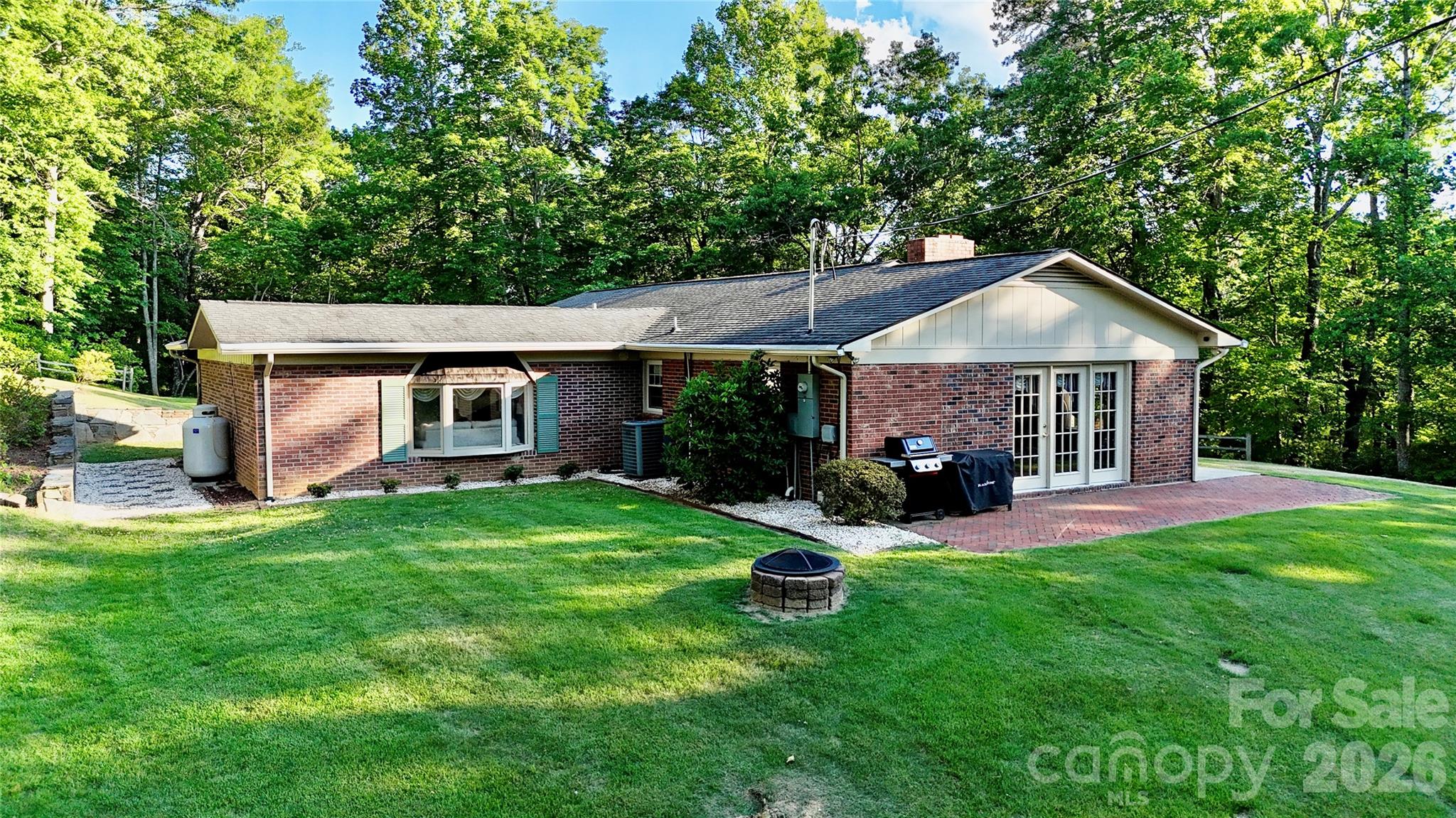 Single Family Residence at 552 Coxes Creek Church Road, Marion, photo 4 of 39