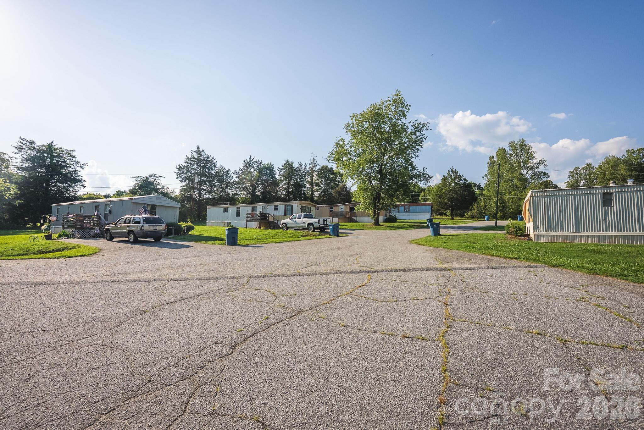 Manufactured Home Park at 3000 Parker Court, Lenoir, photo 2 of 26