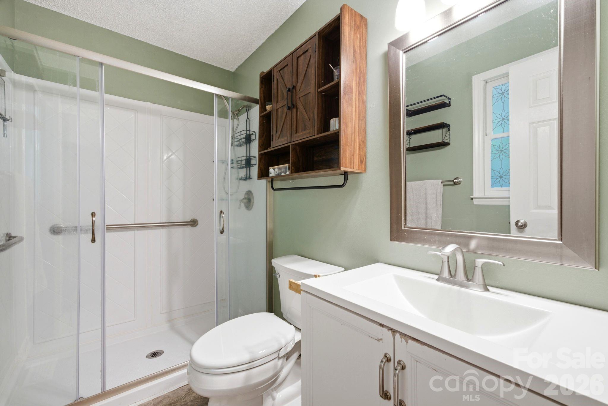 primary bath - 1949 Ridge Road, Clover