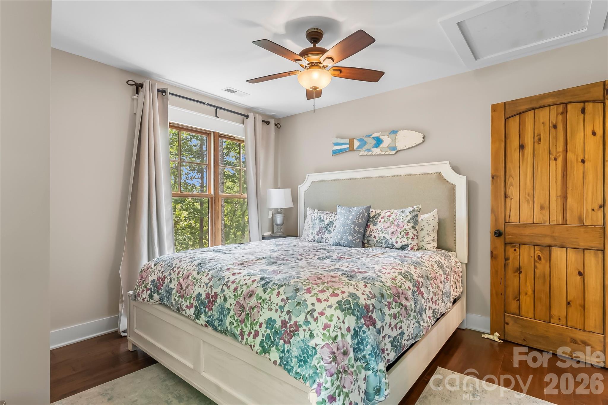 Upper guest bedroom - 4064 Dense Acre Trail, Nebo