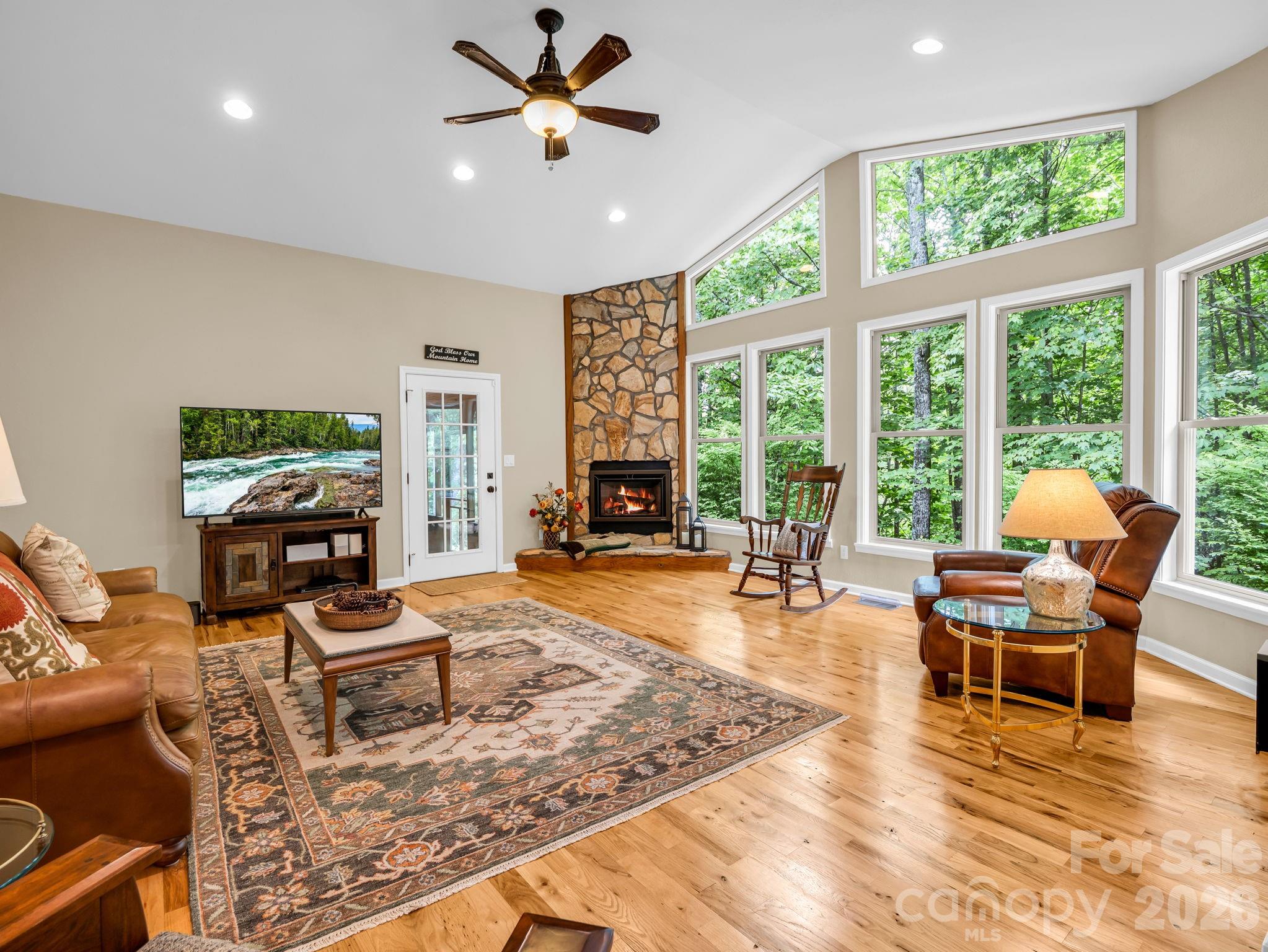 Single Family Residence at 131 Arcadia Falls Way, Black Mountain, photo 14 of 55