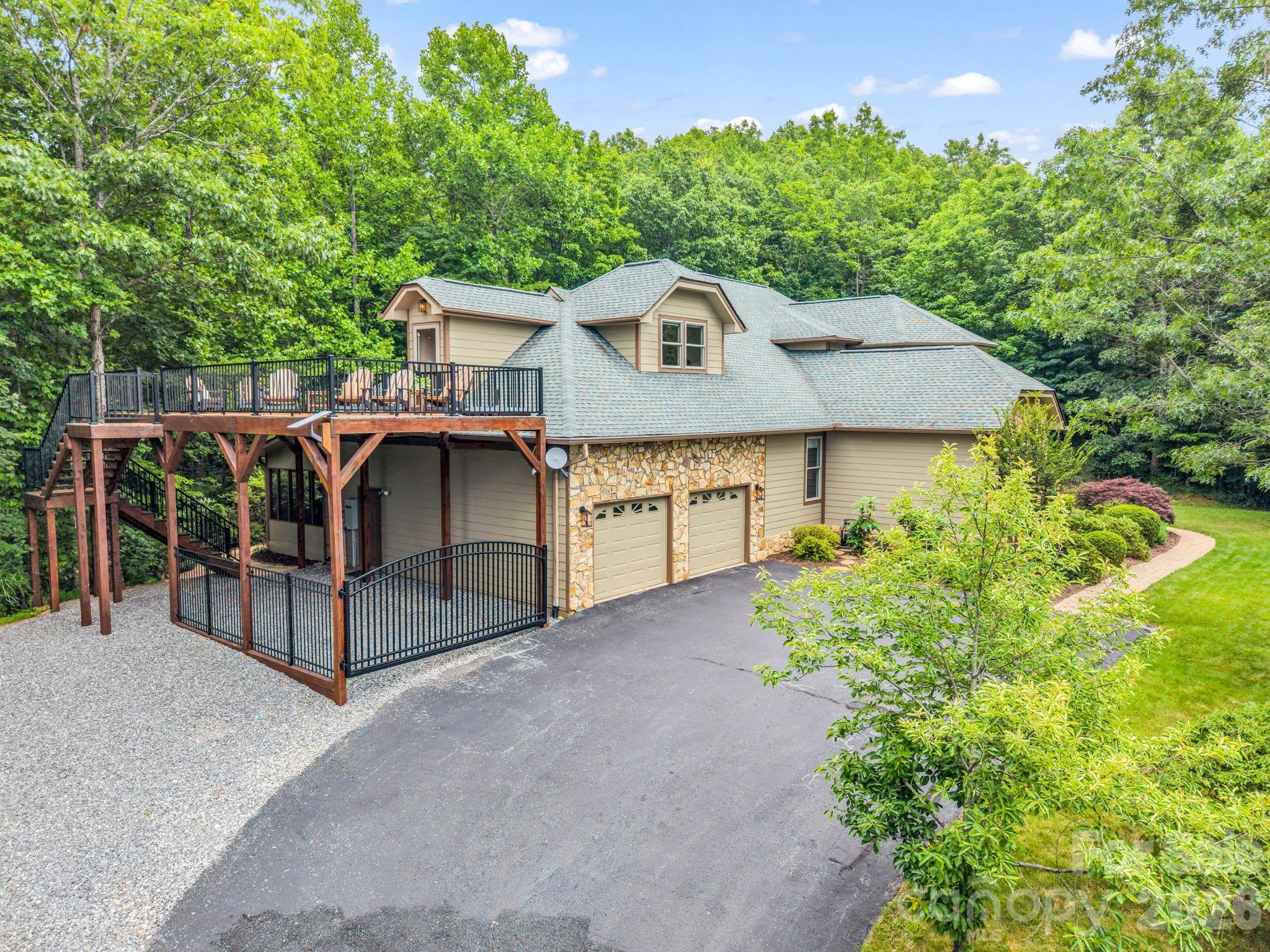 Single Family Residence at 131 Arcadia Falls Way, Black Mountain, photo 39 of 55