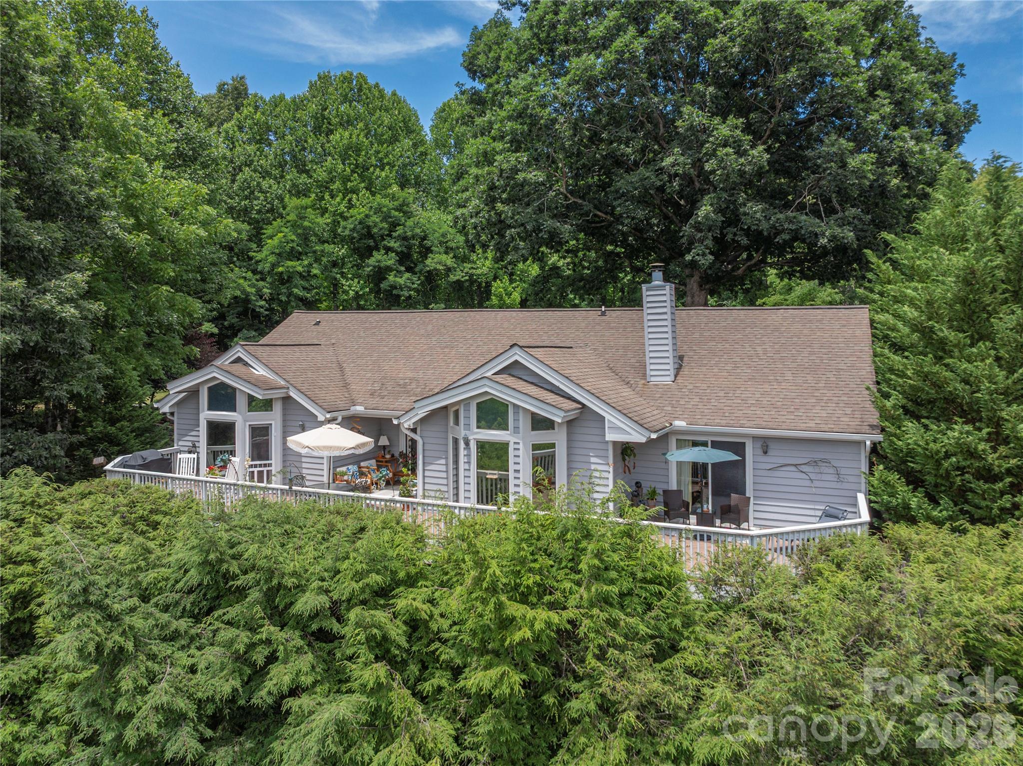 Townhouse at 94 Oakcrest Lane, Waynesville, photo 2 of 36