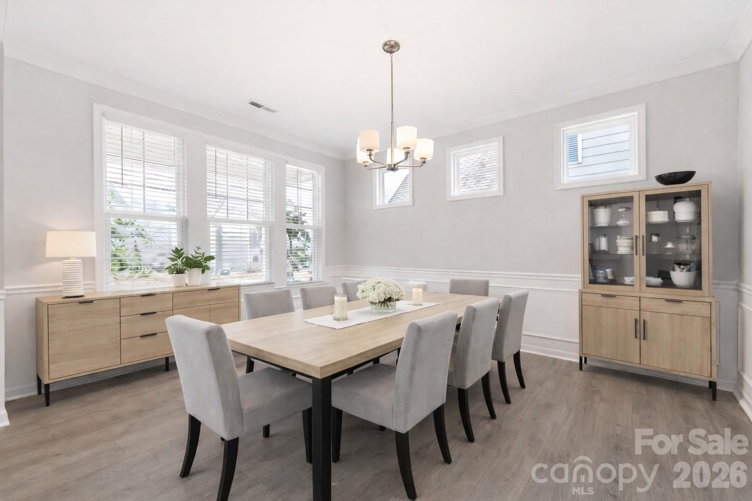 virtually staged dinning room - 346 W Waterlynn Road, Mooresville