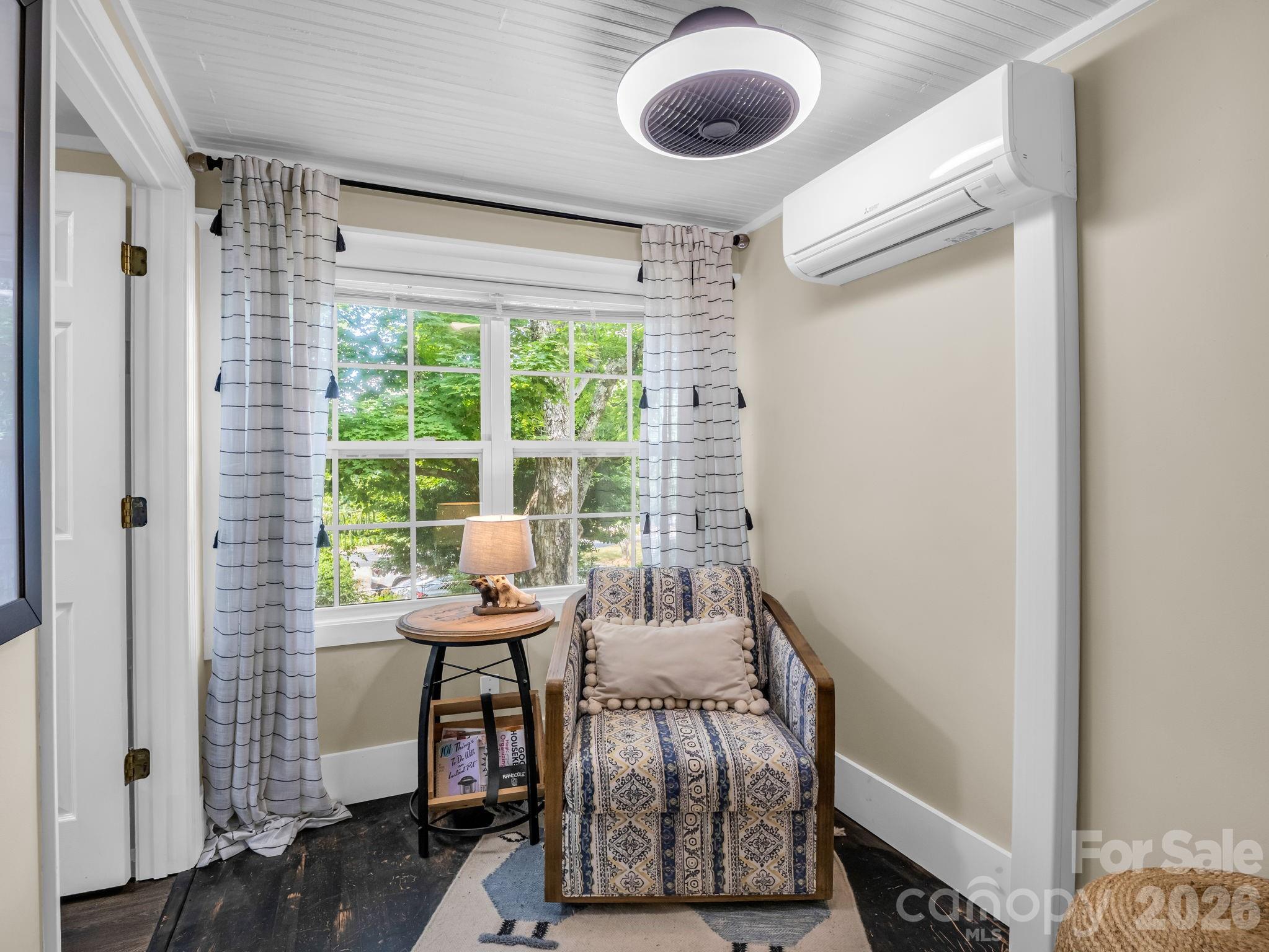 Single Family Residence at 23 Sunset Drive, Black Mountain, photo 19 of 34