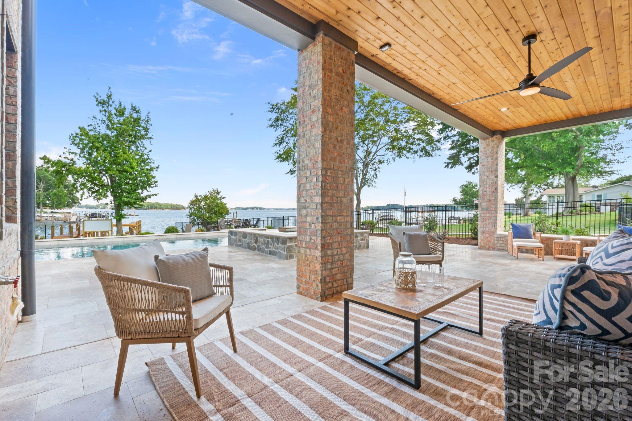 Relax and enjoy the view - 2494 Primm Road, Denver