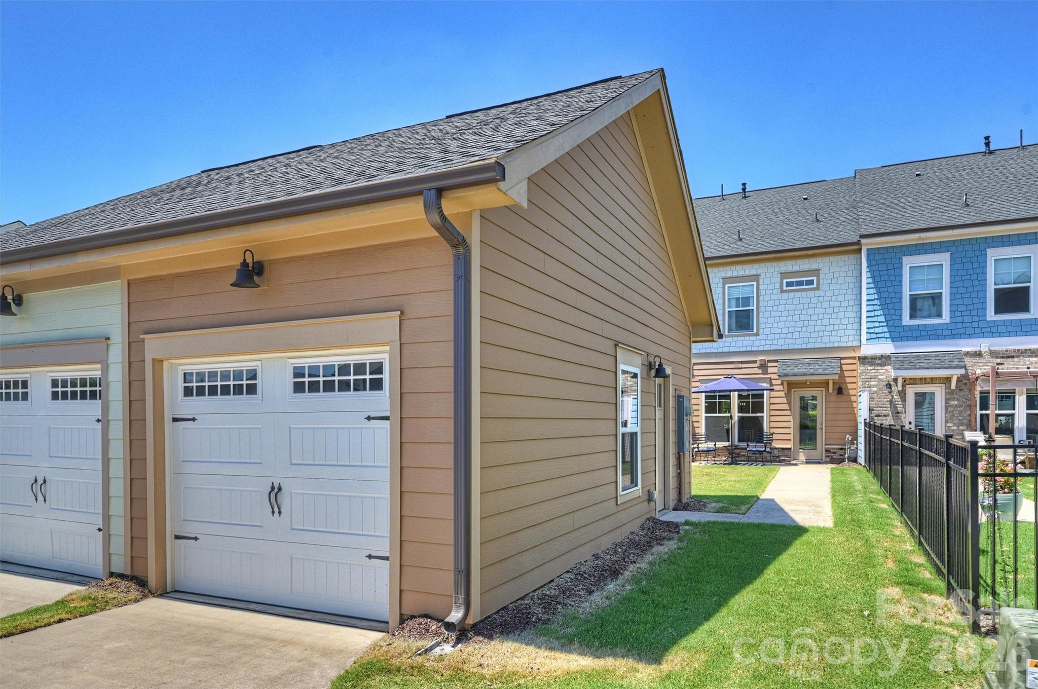 Townhouse at 1064 Riverwalk Parkway, Rock Hill, photo 32 of 36