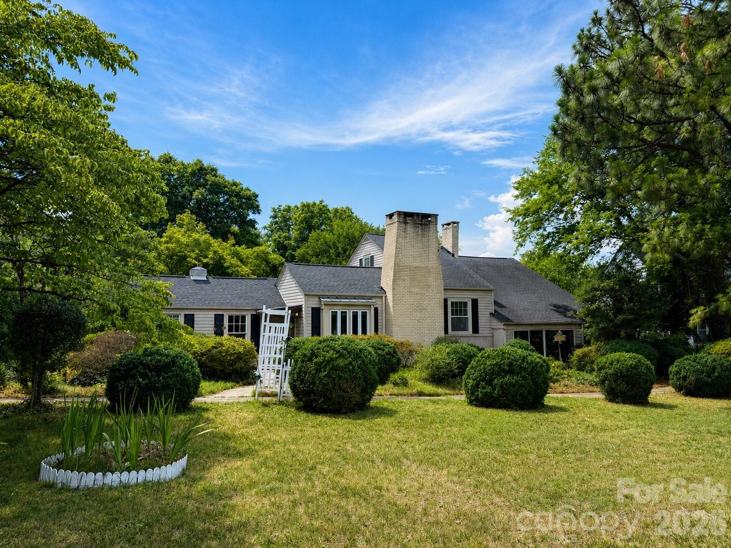Single Family Residence at 404 Fairview Drive, Lexington, photo 37 of 42