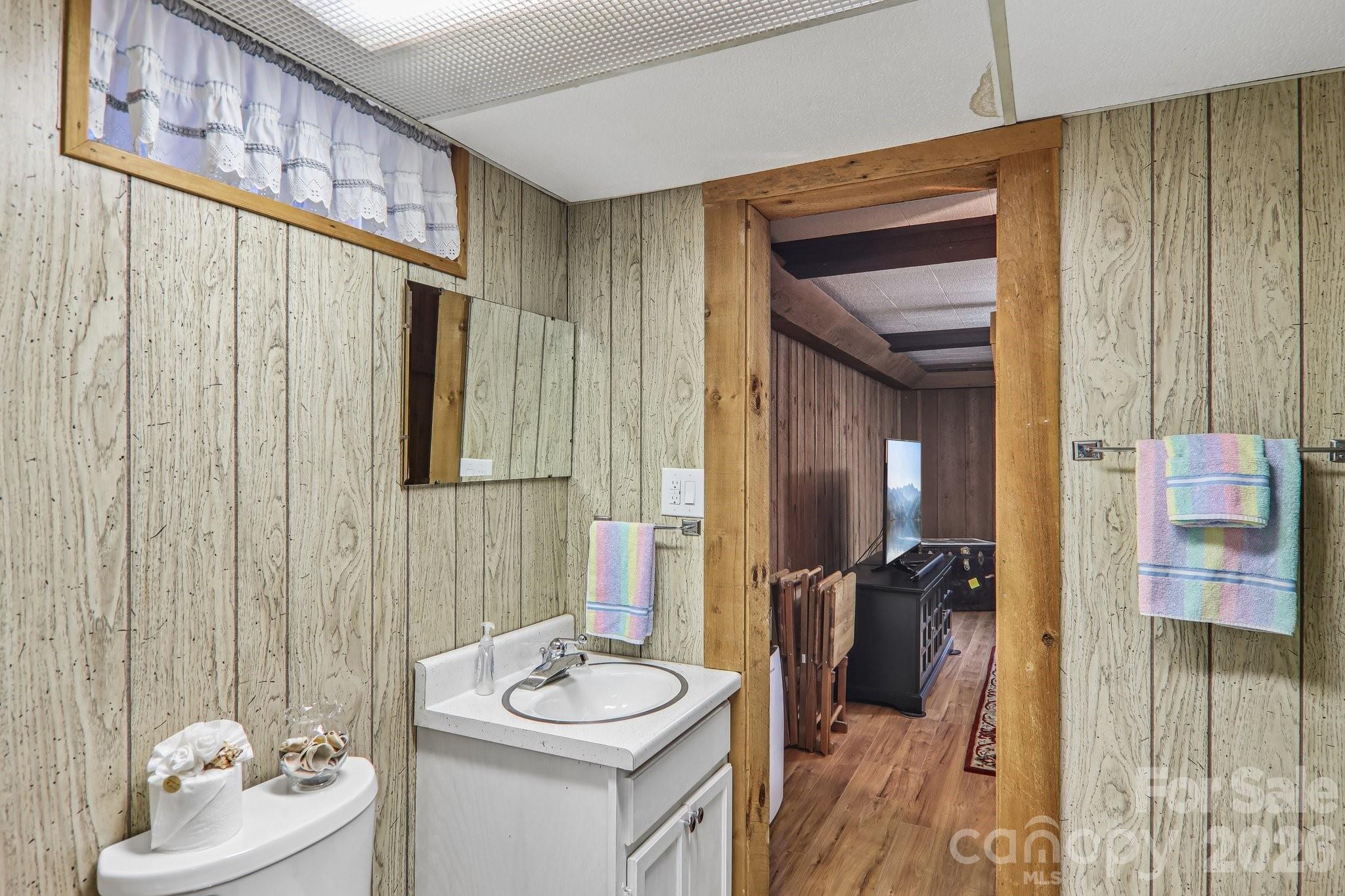 Single Family Residence at 57 Chateau Place, Waynesville, photo 35 of 48
