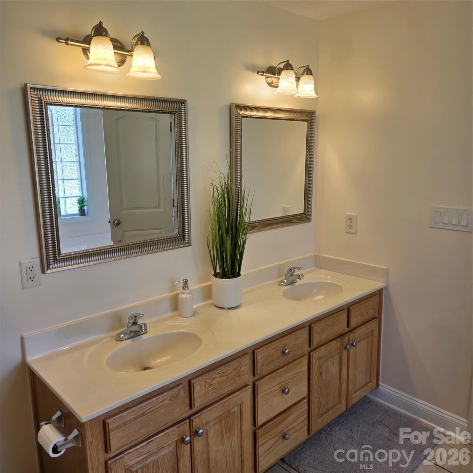 Single Family Residence at 6901 Potter Road S, Waxhaw, photo 17 of 47
