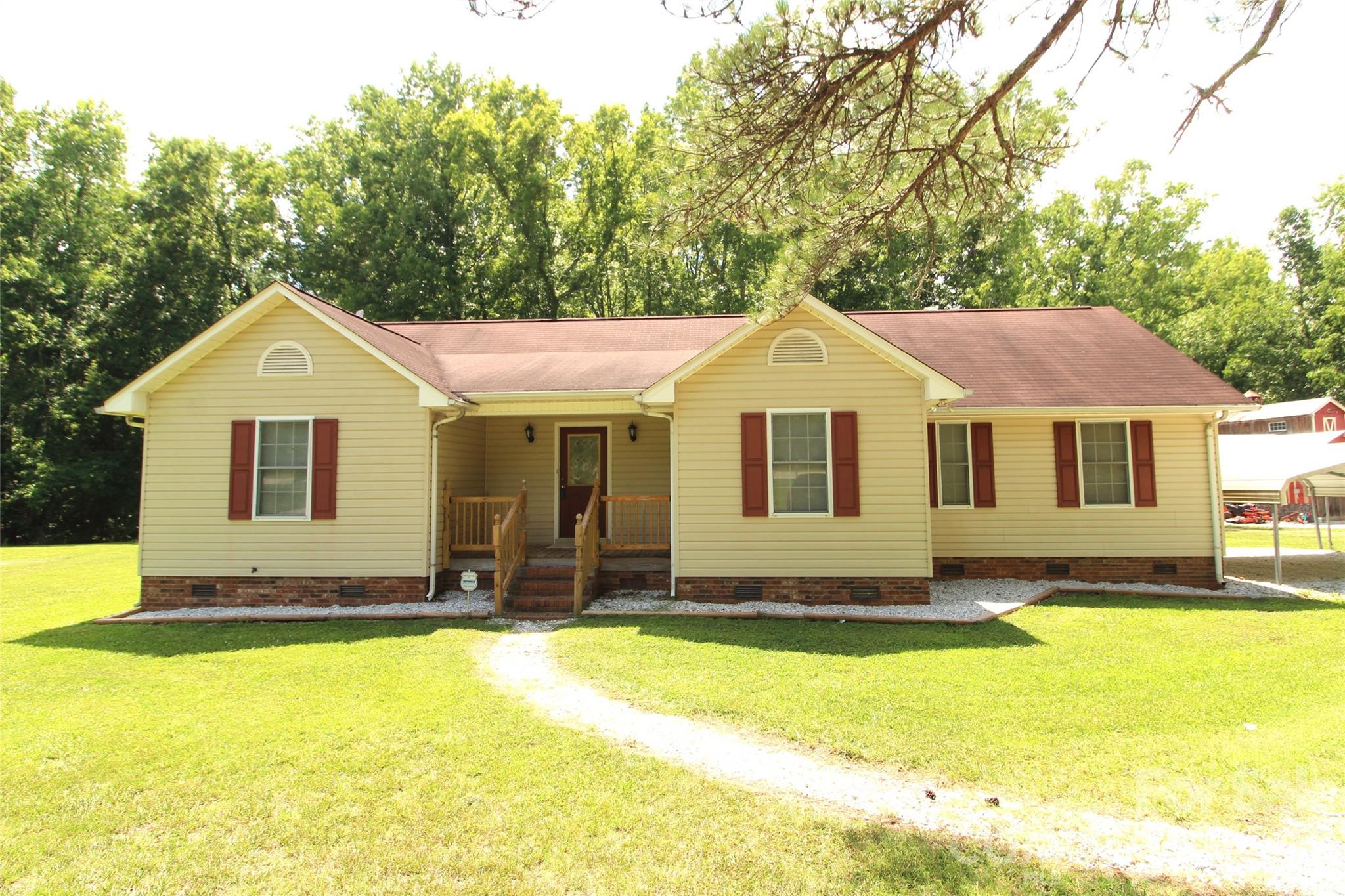 865 N Highway 161 Highway