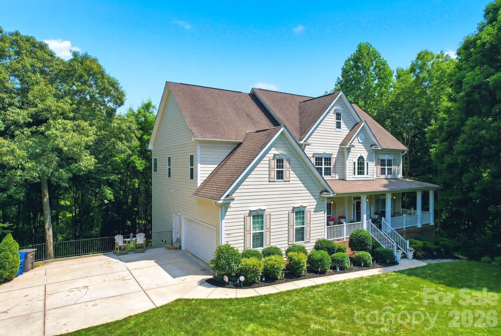 Single Family Residence at 309 Walking Horse Trail, Davidson, photo 3 of 45