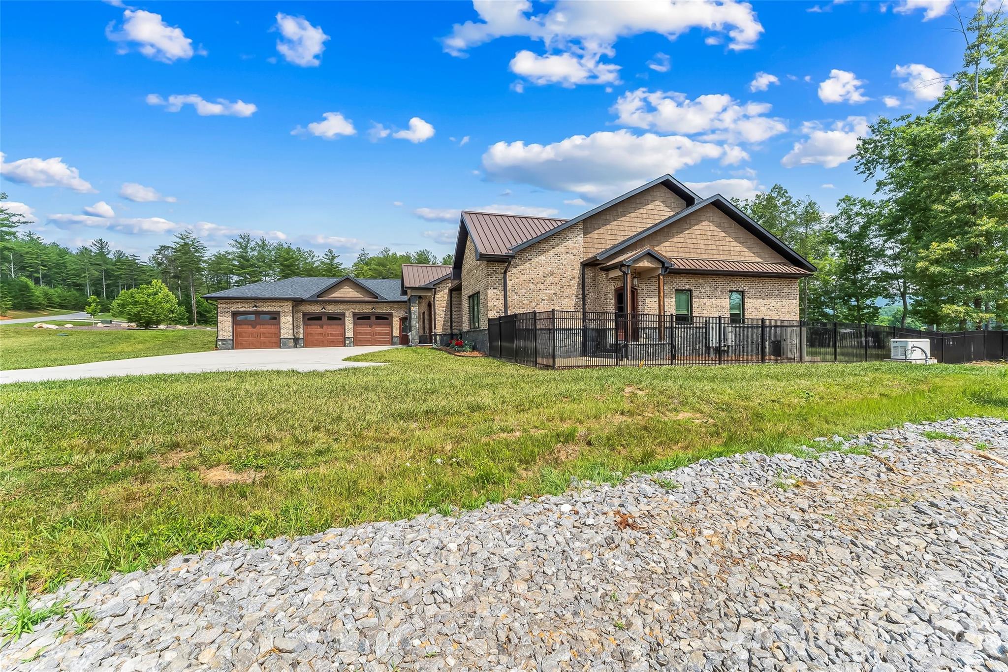 Single Family Residence at 95 Linville View Drive, Nebo, photo 6 of 39