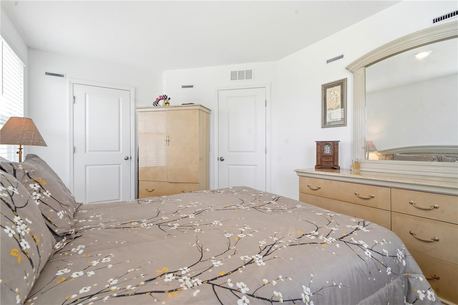 Townhouse at 828 LONGBOAT DR, DAVENPORT, photo 52 of 59