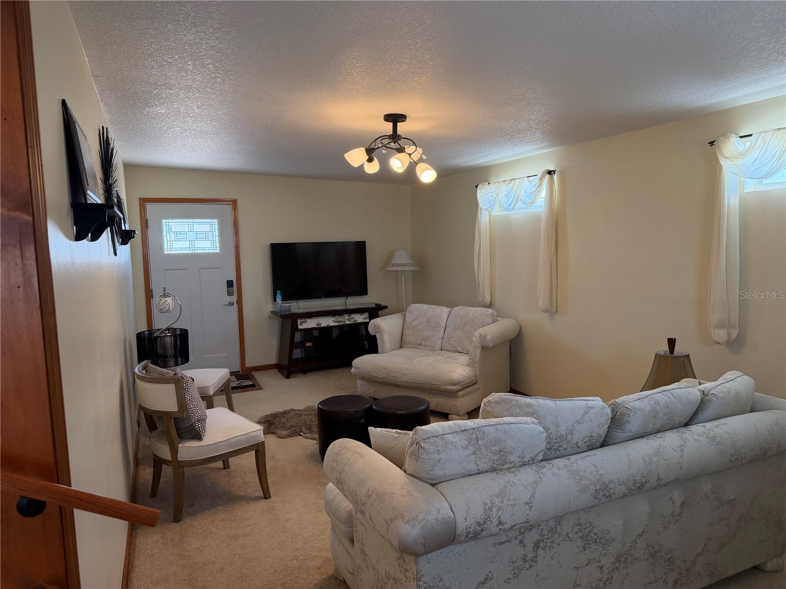 Manufactured Home at 538 CENTER CREST BLVD, DAVENPORT, photo 4 of 28