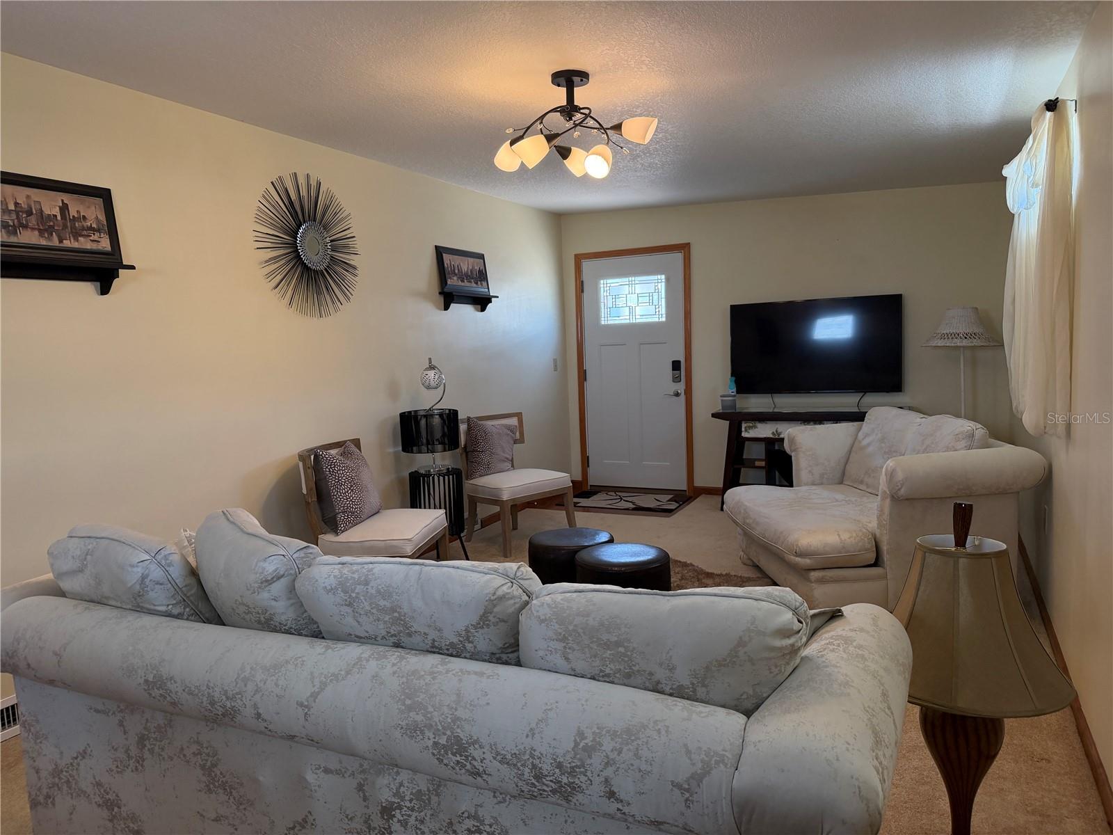 Manufactured Home at 538 CENTER CREST BLVD, DAVENPORT, photo 5 of 28