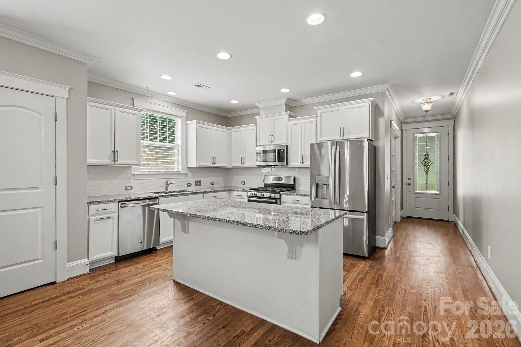 Townhouse at 734 Waterscape Court, Rock Hill, photo 6 of 33