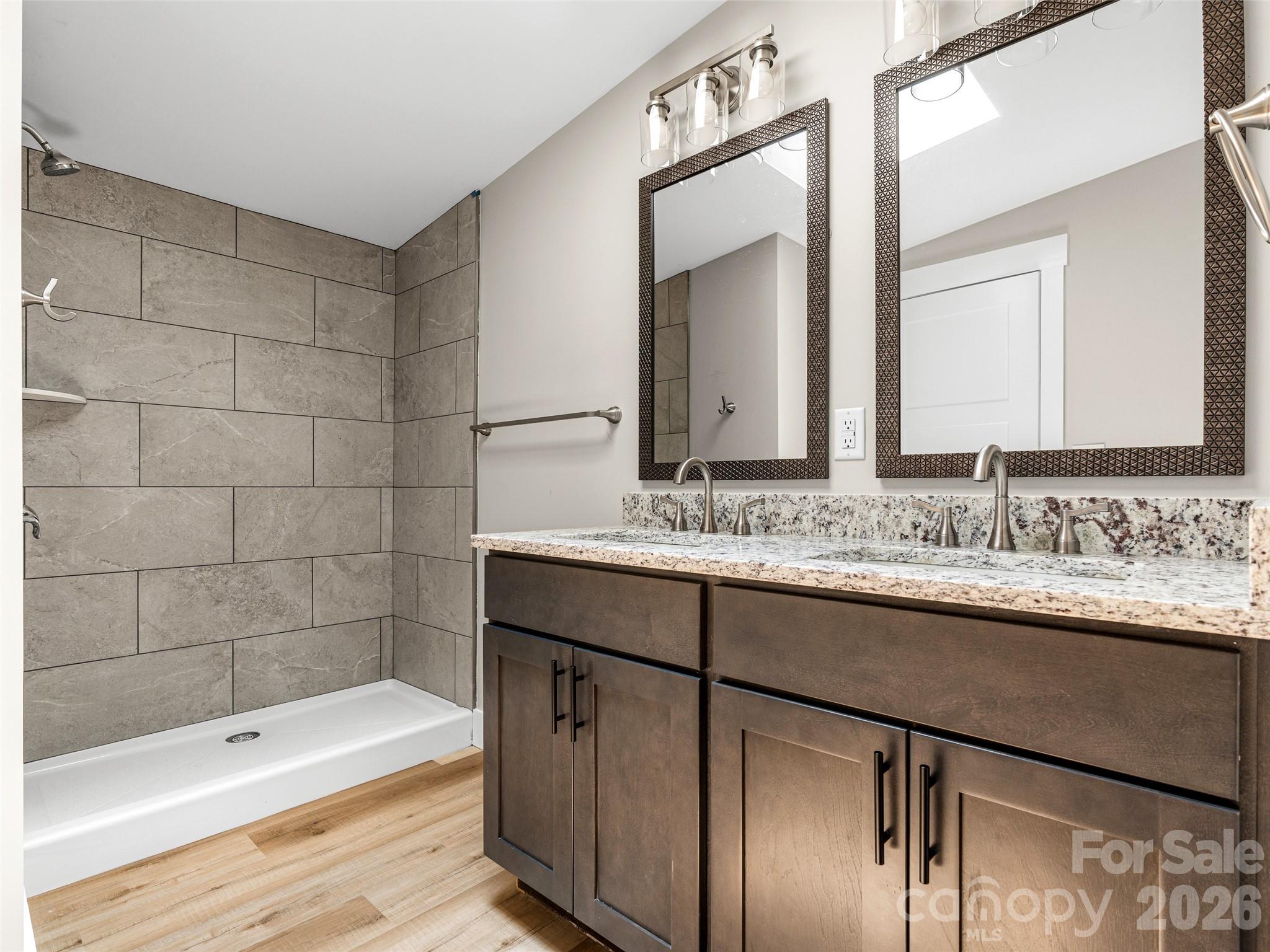 Single Family Residence at 448 Riverwind Drive, Hendersonville, photo 15 of 43