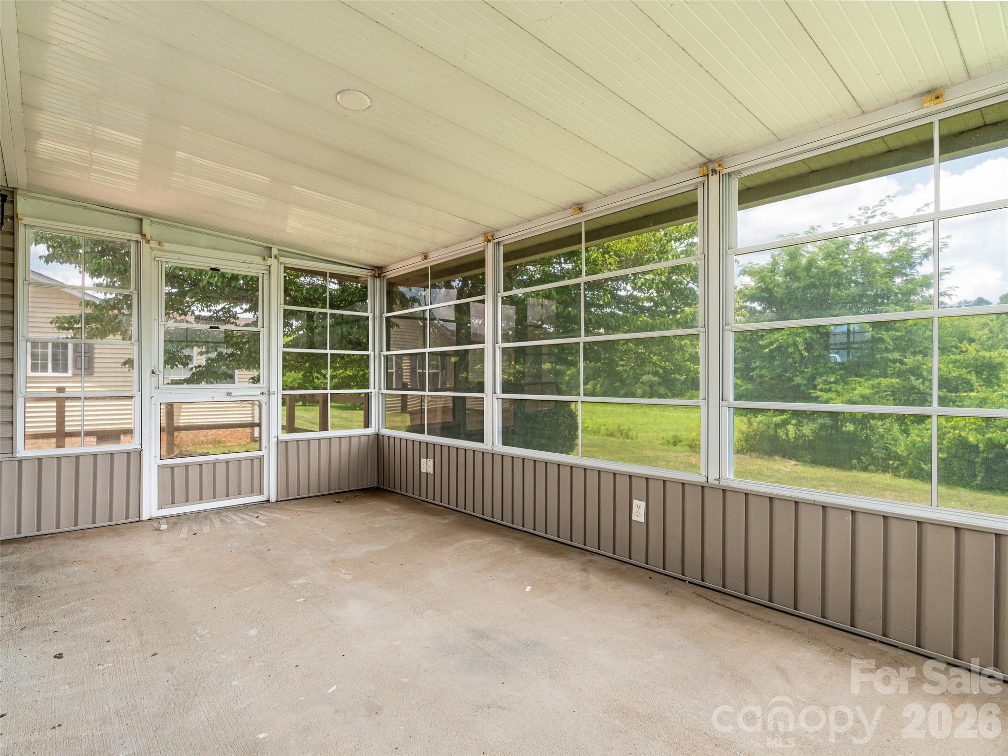 Single Family Residence at 448 Riverwind Drive, Hendersonville, photo 30 of 43