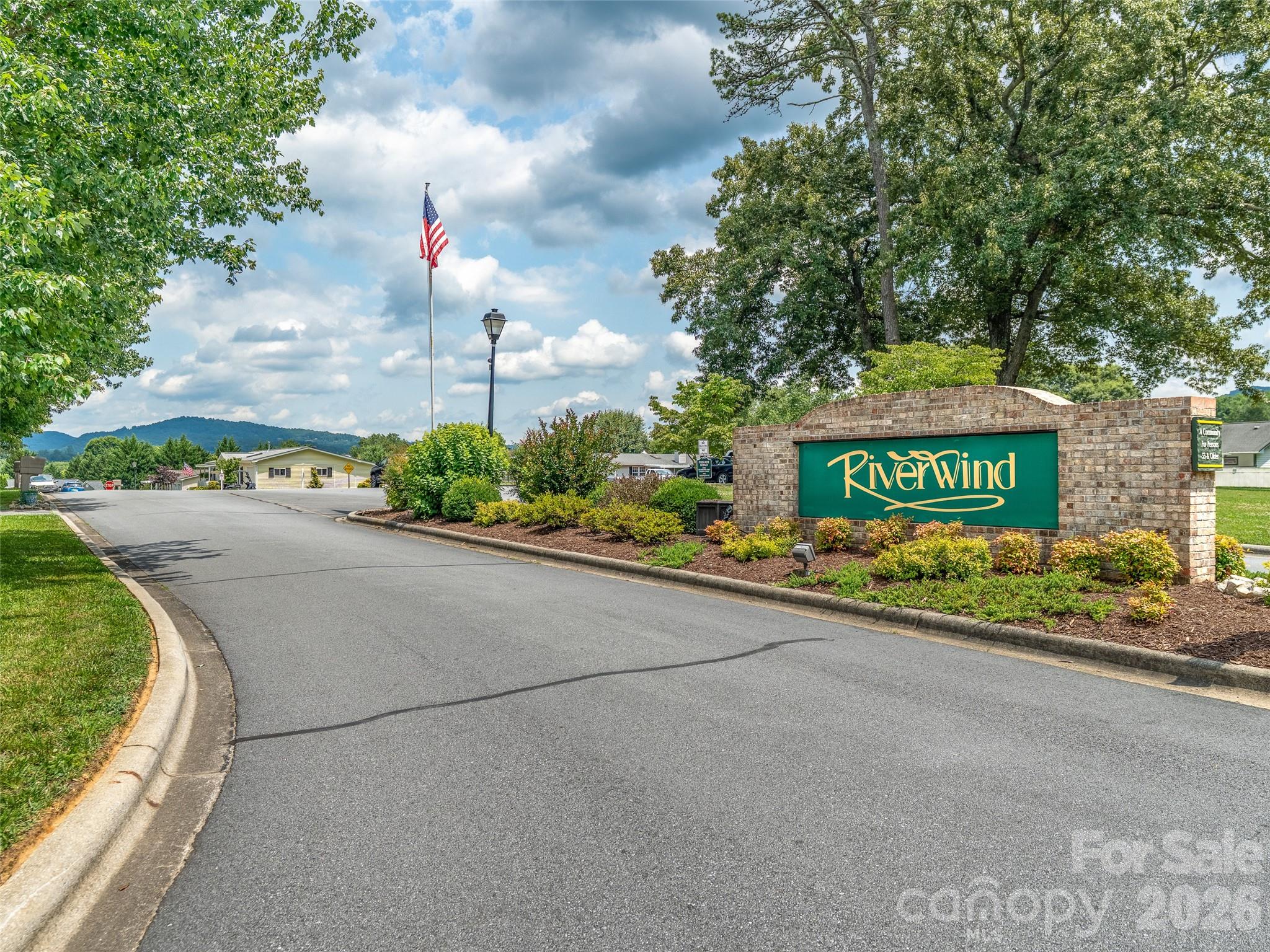 Single Family Residence at 448 Riverwind Drive, Hendersonville, photo 42 of 43