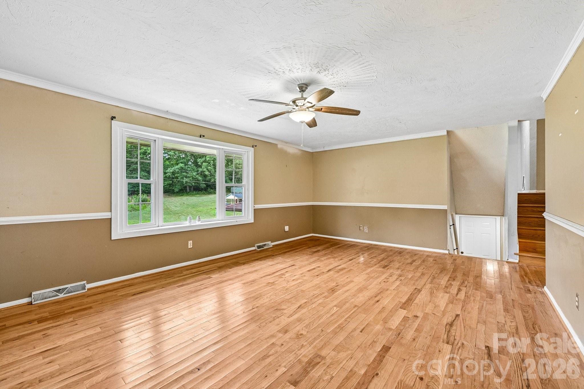 Single Family Residence at 8417 Rolling Hills Avenue, Hickory, photo 16 of 42