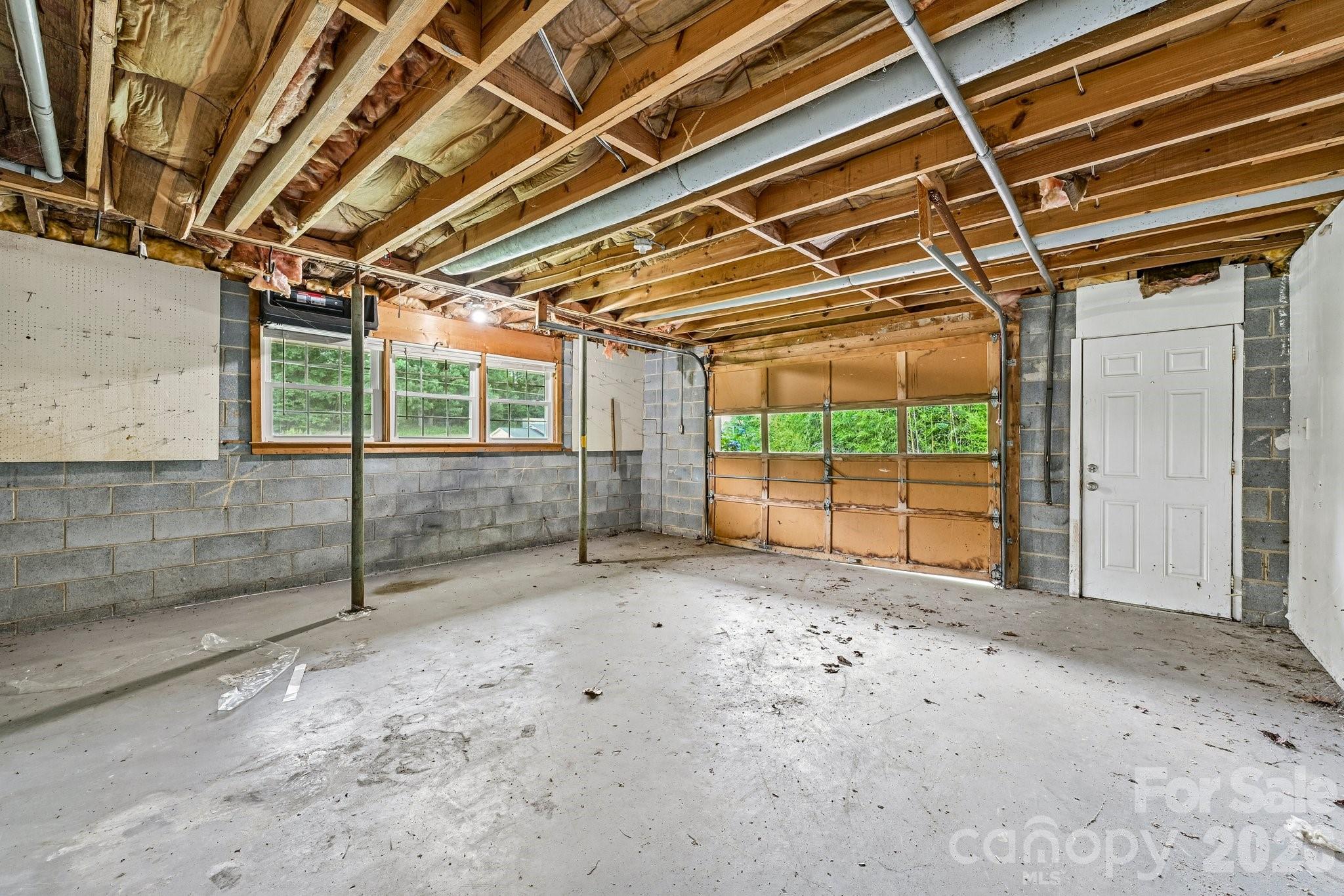 Single Family Residence at 8417 Rolling Hills Avenue, Hickory, photo 30 of 42