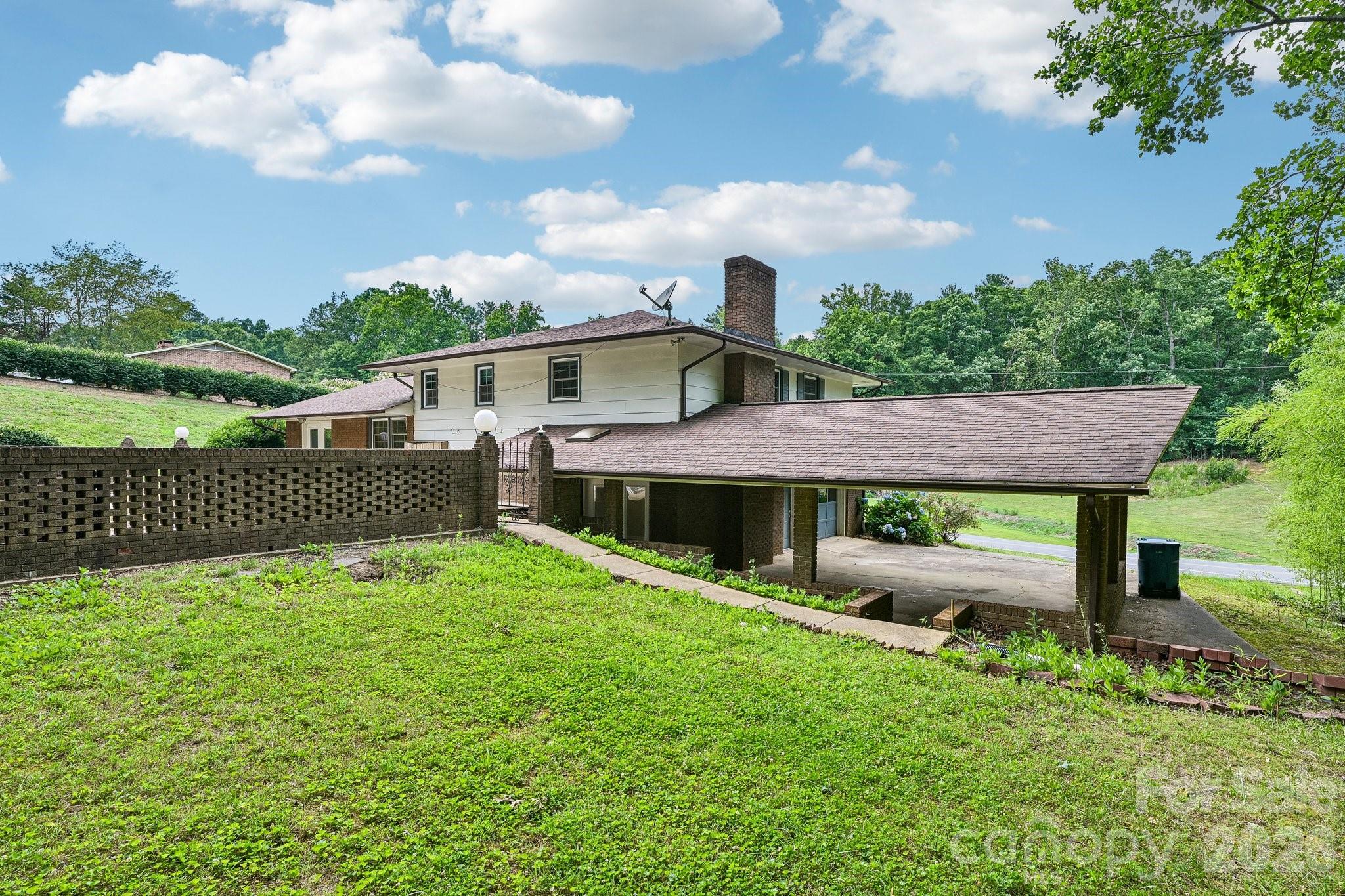 Single Family Residence at 8417 Rolling Hills Avenue, Hickory, photo 33 of 42