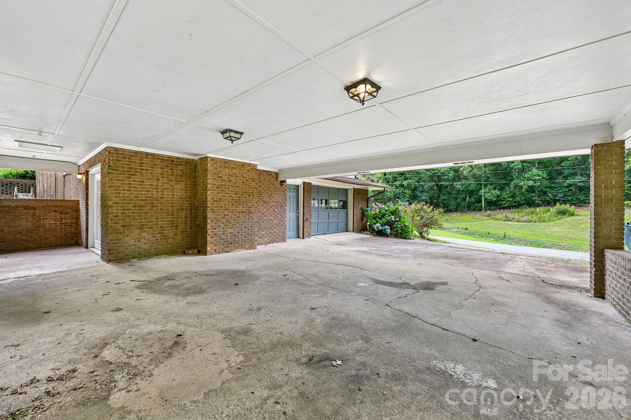 Single Family Residence at 8417 Rolling Hills Avenue, Hickory, photo 35 of 42