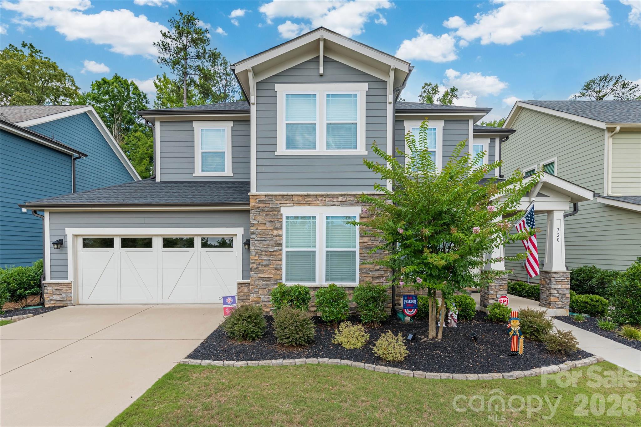 Single Family Residence at 720 Yellow Jessamine Drive, Clover, photo 4 of 38