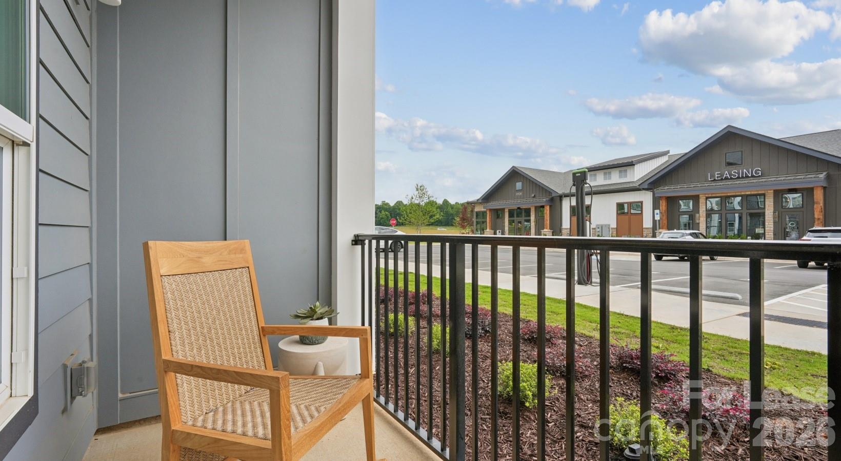 Apartment at 15120 Village Xing Road, Huntersville, photo 23 of 23