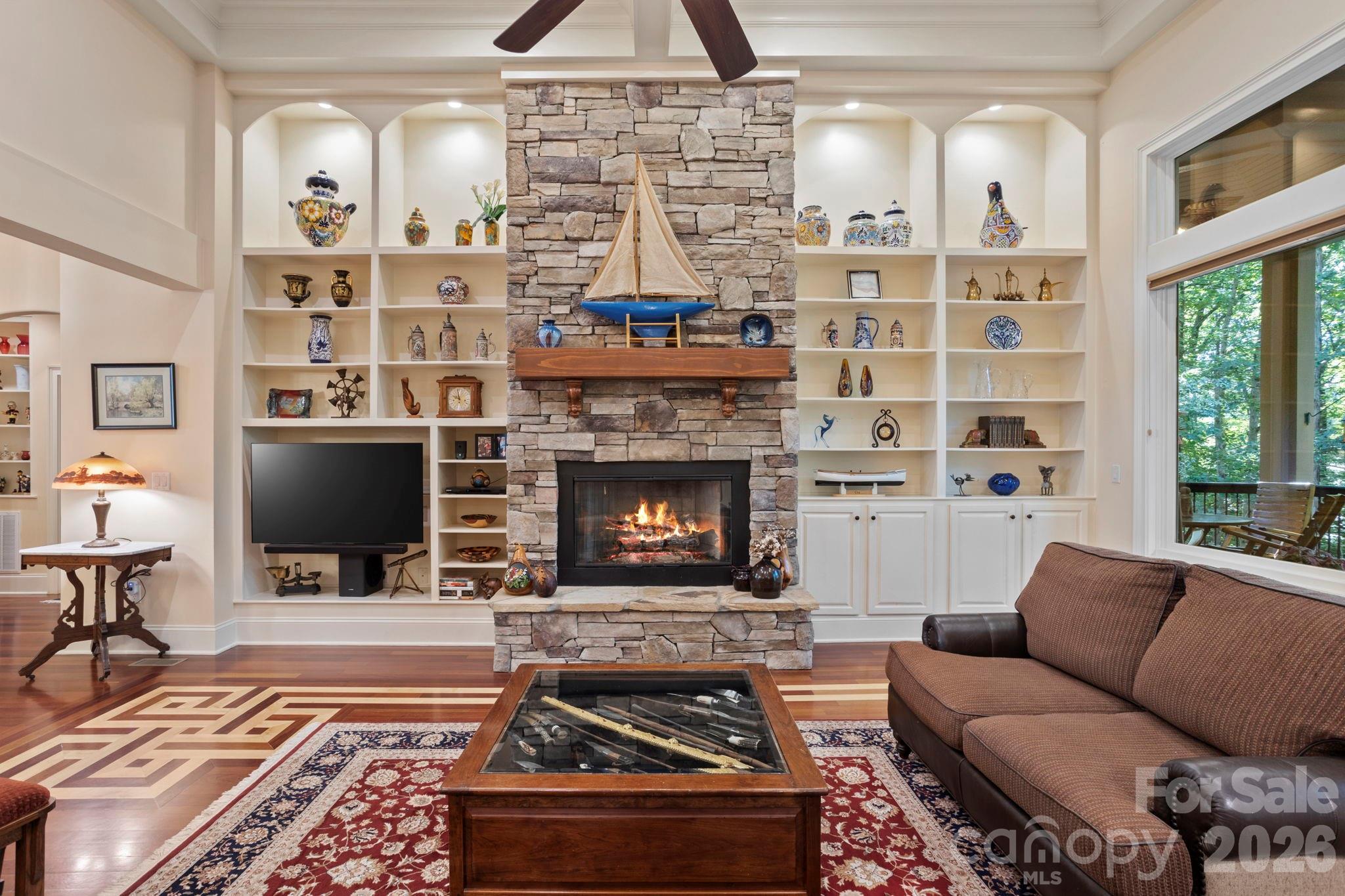 Single Family Residence at 132 Pinnacle Peak Lane, Flat Rock, photo 6 of 48