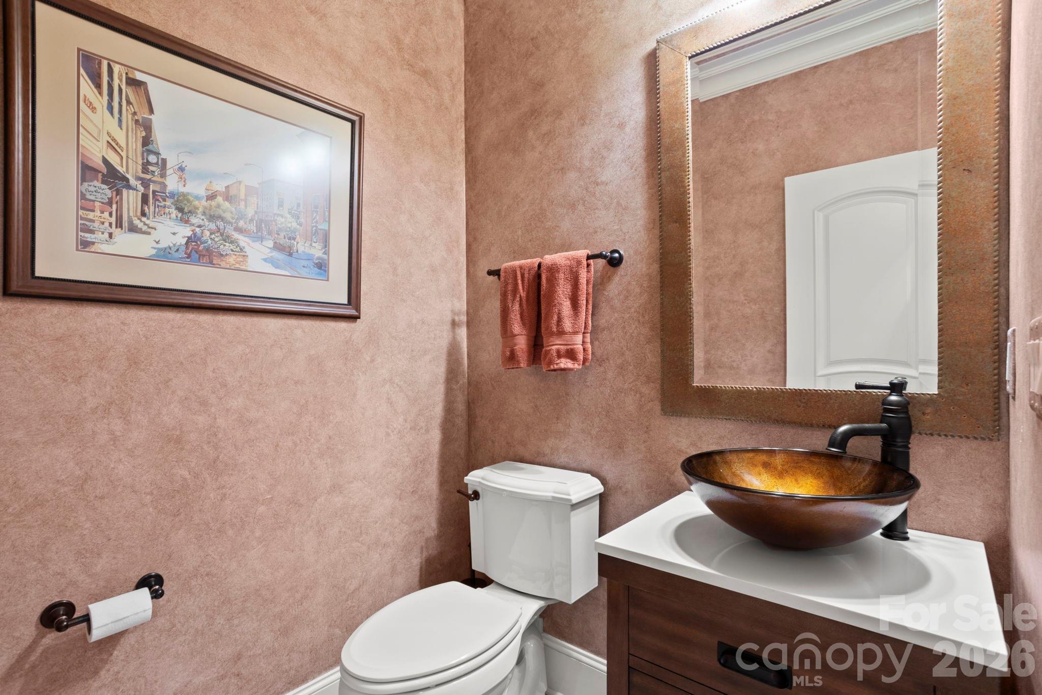 Single Family Residence at 132 Pinnacle Peak Lane, Flat Rock, photo 25 of 48