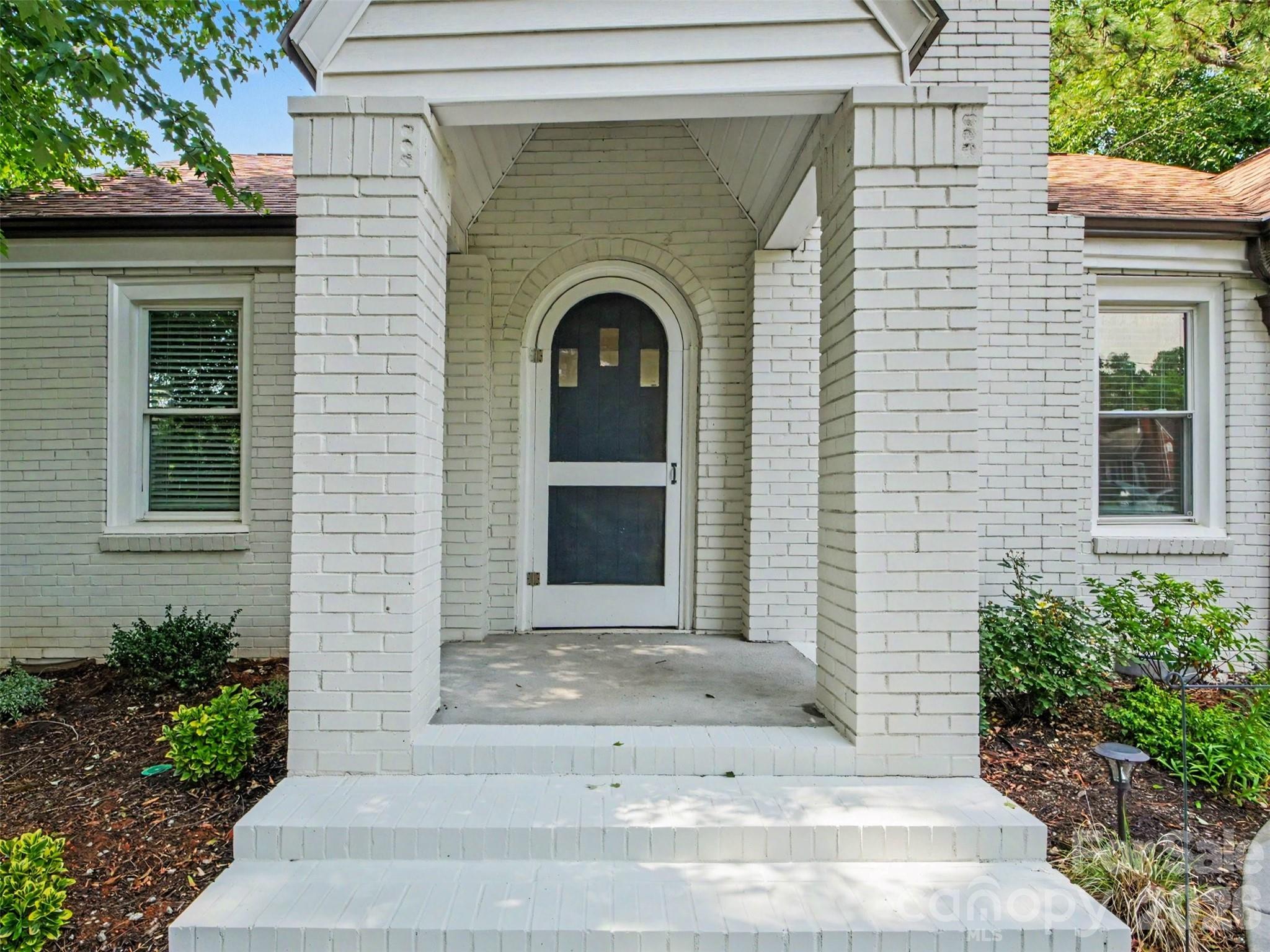 Single Family Residence at 12 Mills Avenue NW, Concord, photo 5 of 33