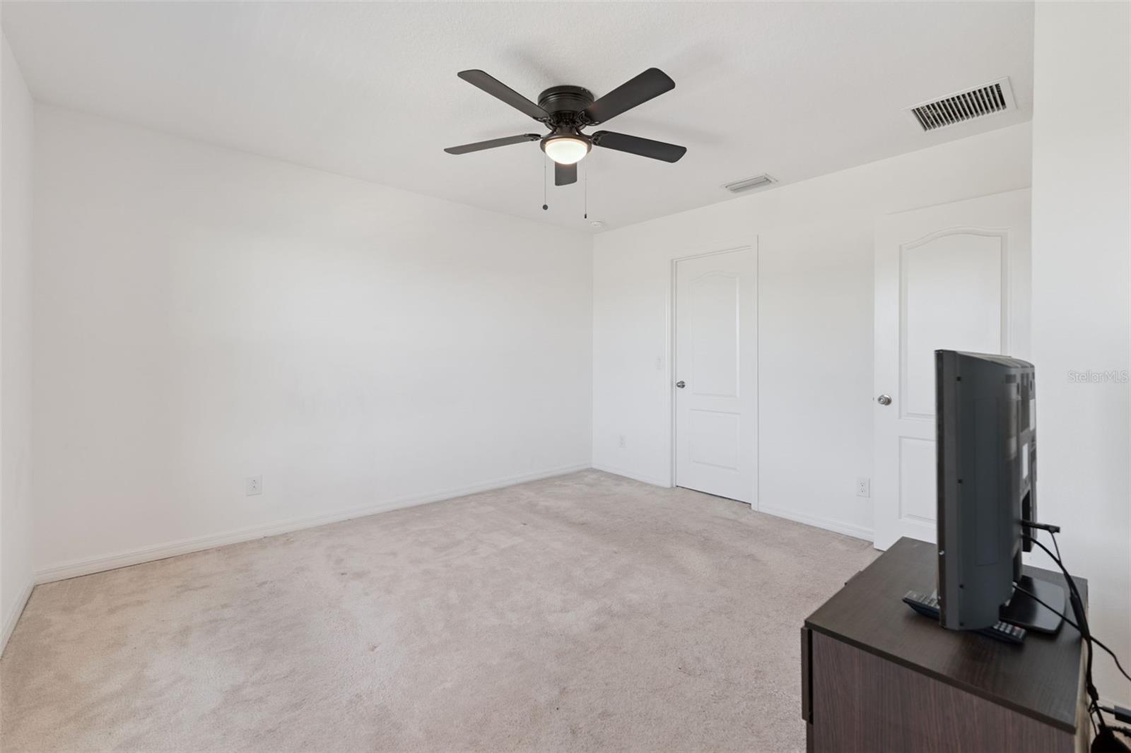Townhouse at 318 ANNABELLE WAY, DAVENPORT, photo 13 of 42
