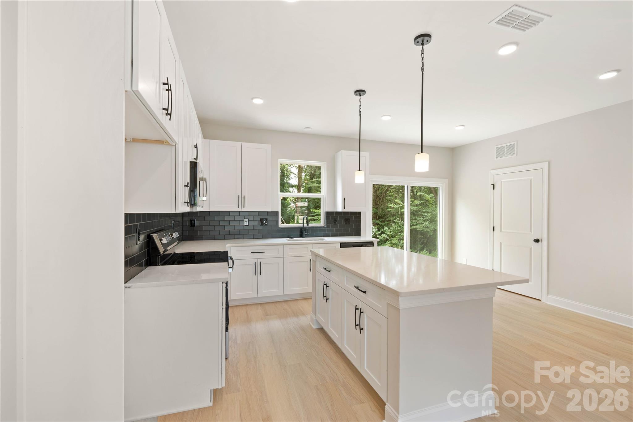 Single Family Residence at 315 W Chestnut Street, Stanley, photo 27 of 51