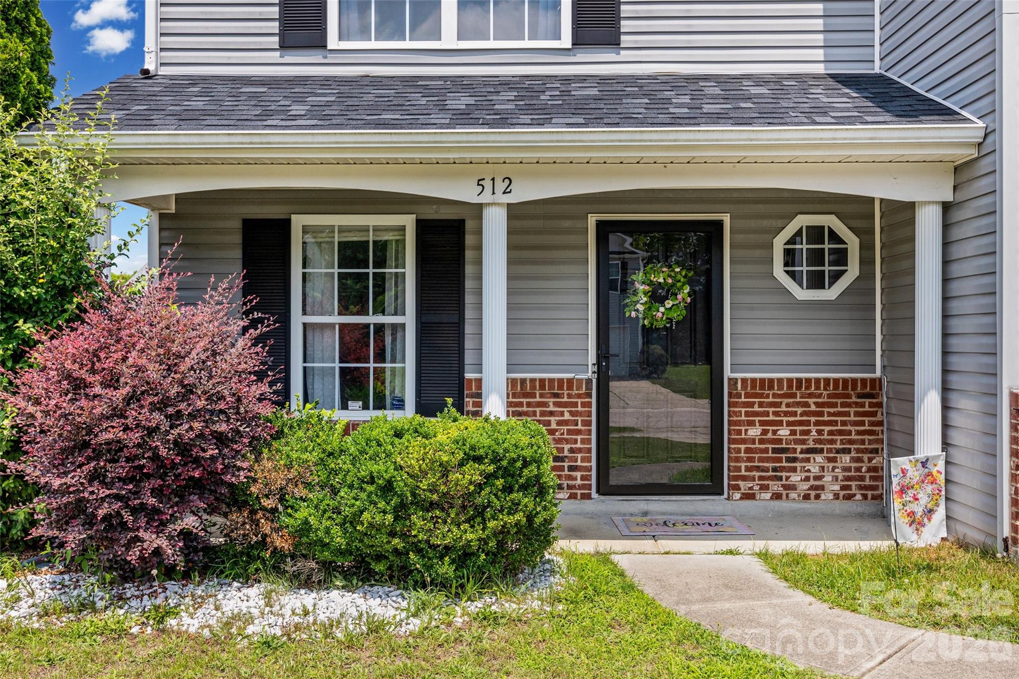 Single Family Residence at 512 Gentle Breeze Lane, Rock Hill, photo 11 of 35