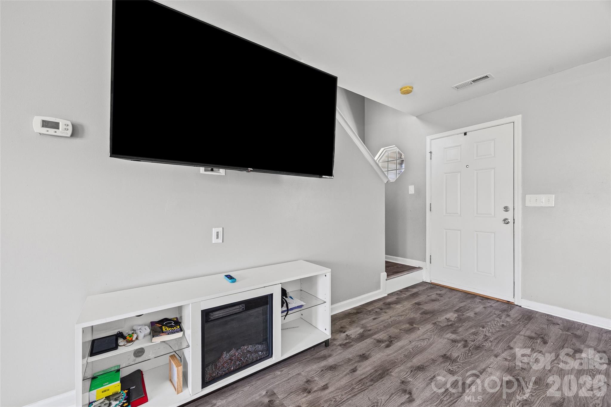 Single Family Residence at 512 Gentle Breeze Lane, Rock Hill, photo 13 of 35
