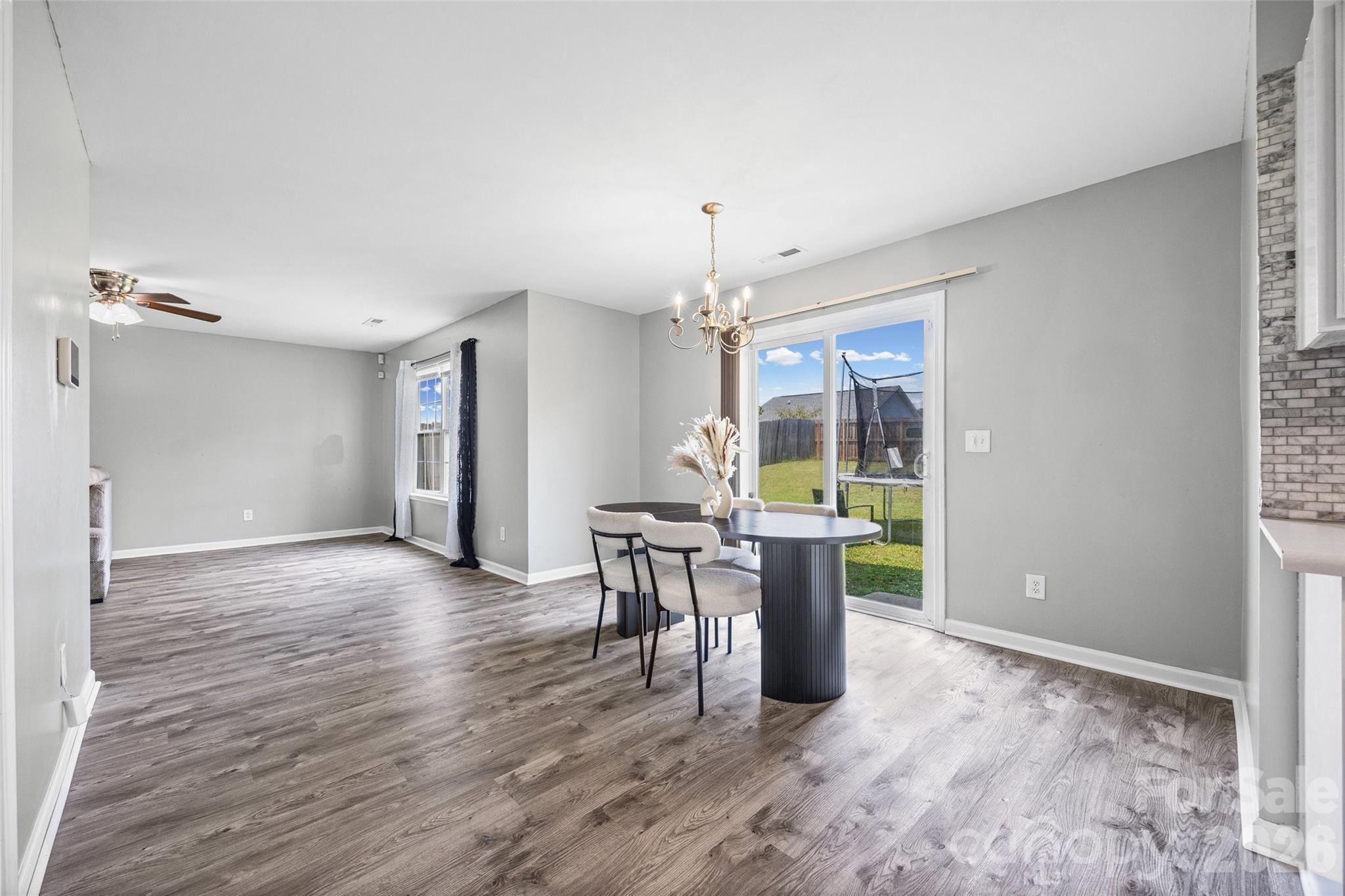Single Family Residence at 512 Gentle Breeze Lane, Rock Hill, photo 15 of 35