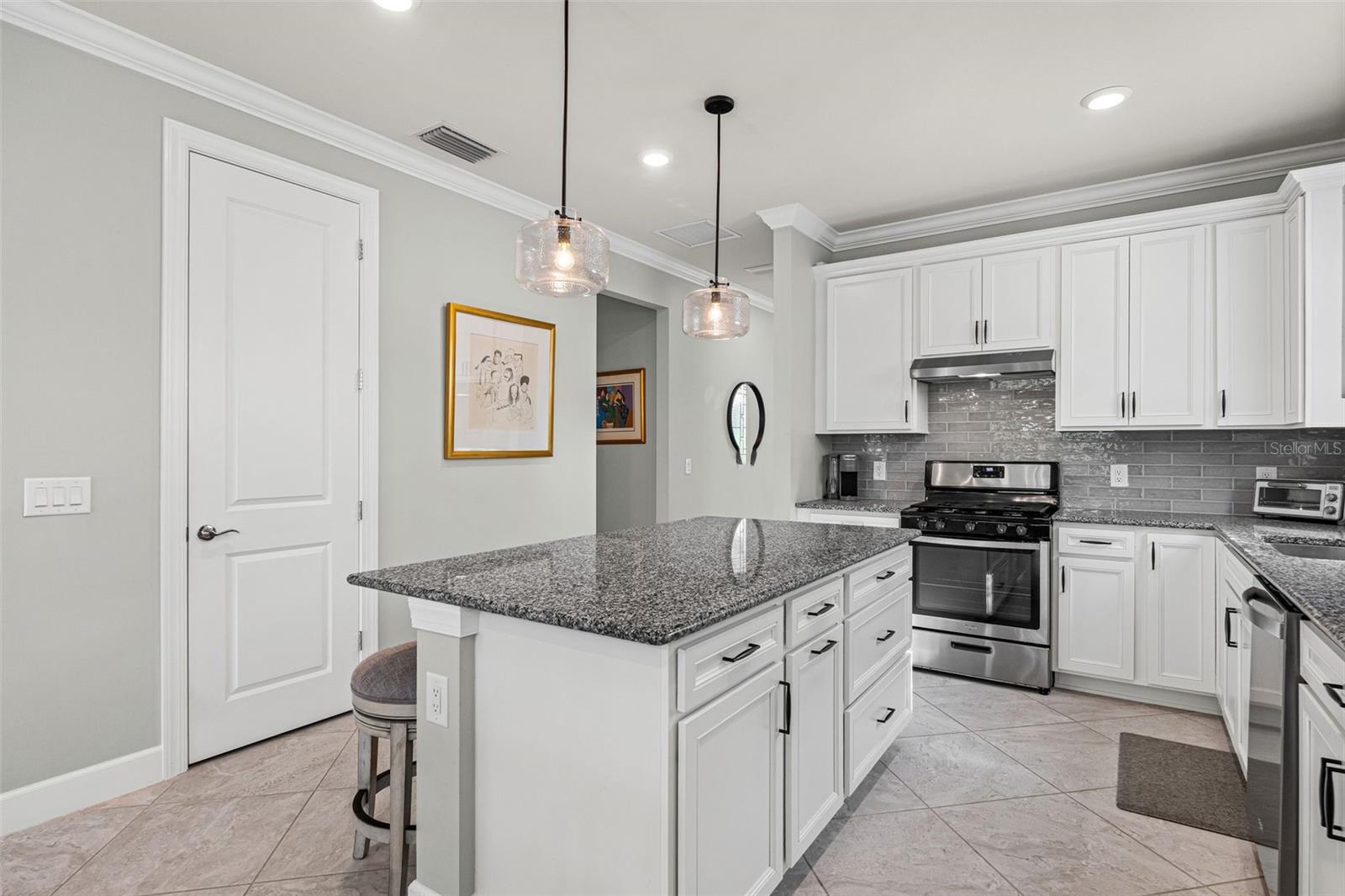 Single Family Residence at 17726 NORTHWOOD PL, BRADENTON, photo 13 of 59