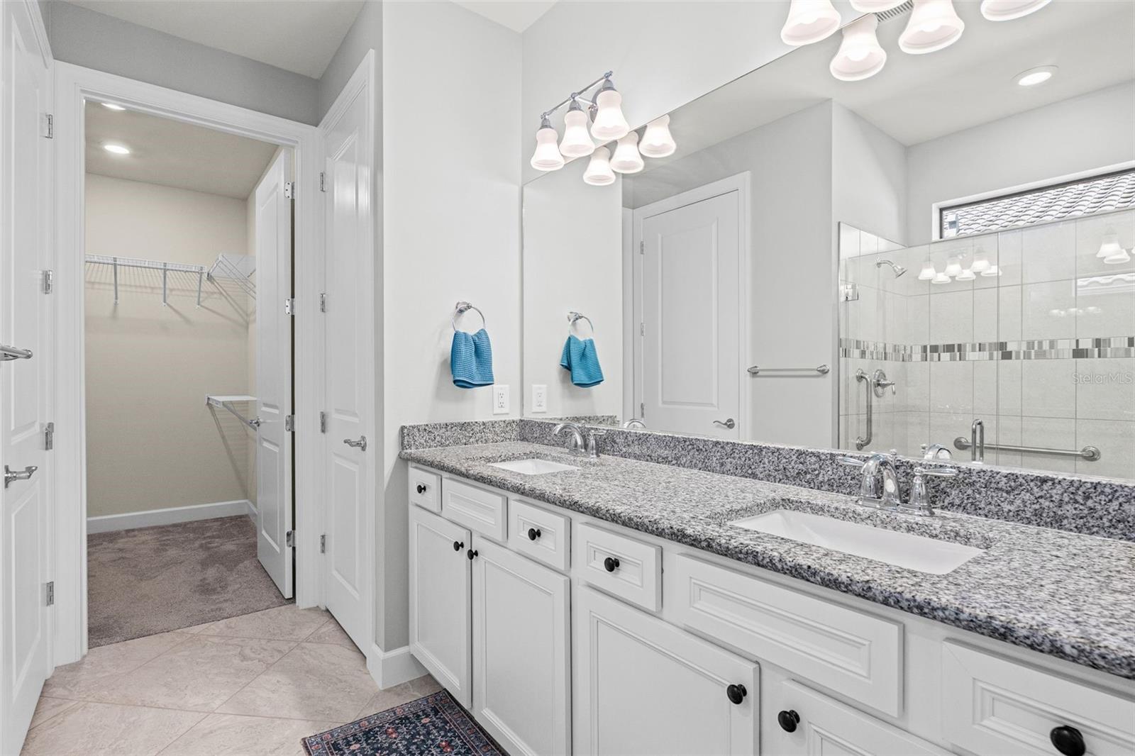 Primary bathroom - 17726 NORTHWOOD PL, BRADENTON