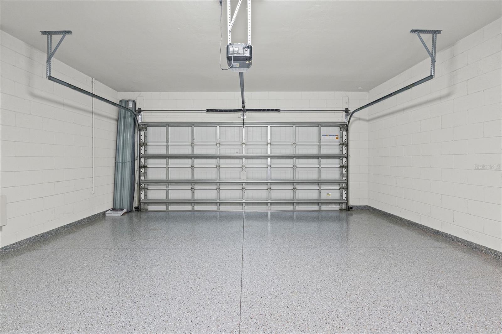 two car garage - 17726 NORTHWOOD PL, BRADENTON